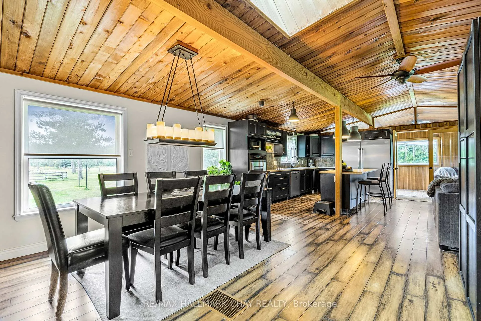 Photo 4 of 1398 Old Second Road N, Springwater, Rural Springwater — HOMEH