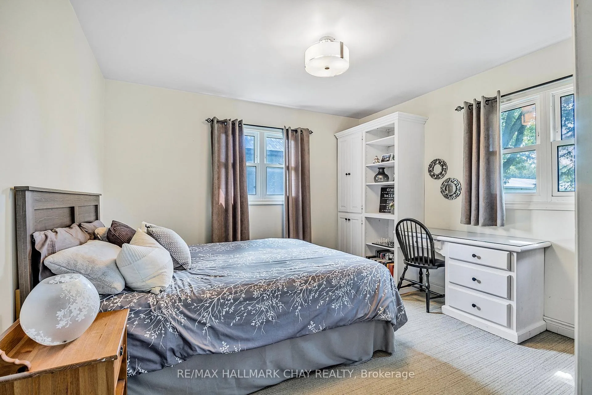 Photo 15 of 1398 Old Second Road N, Springwater, Rural Springwater — HOMEH