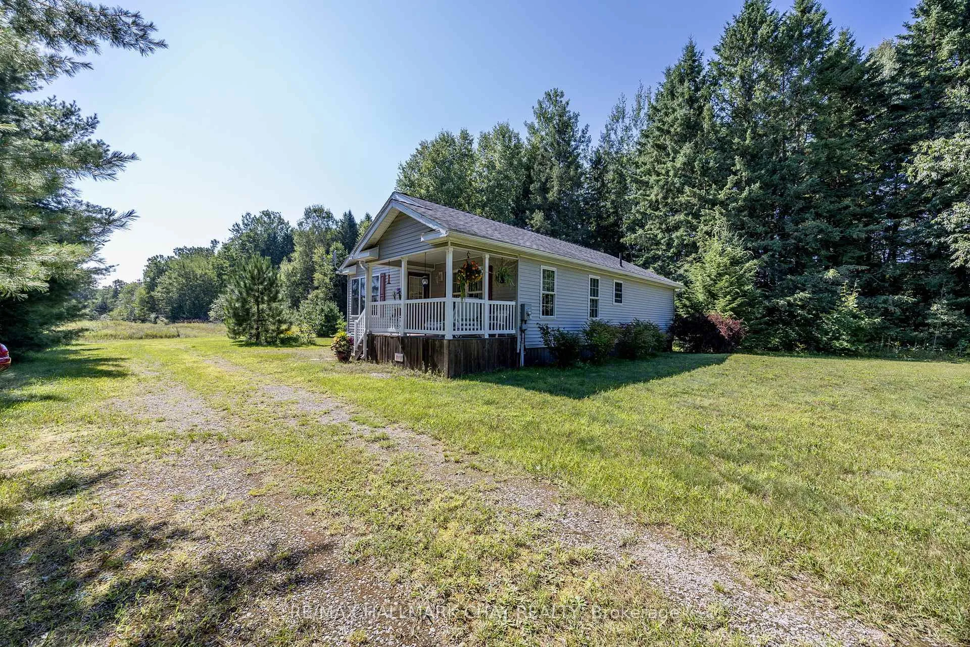 Photo 27 of 1398 Old Second Road N, Springwater, Rural Springwater — HOMEH