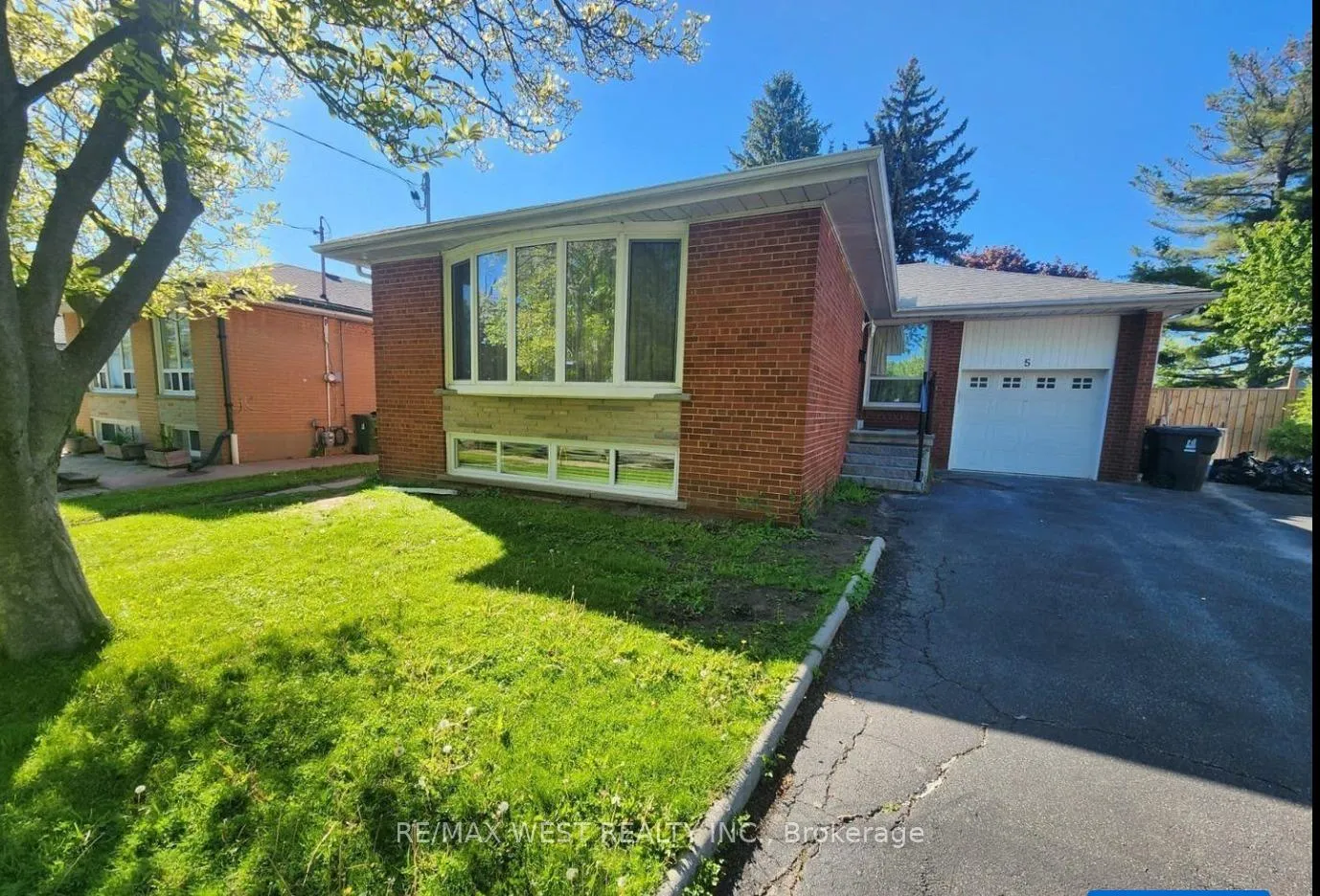Photo 1 of Unit Basement, 5 Ludgate Drive, Etobicoke, Rexdale-Kipling — HOMEH