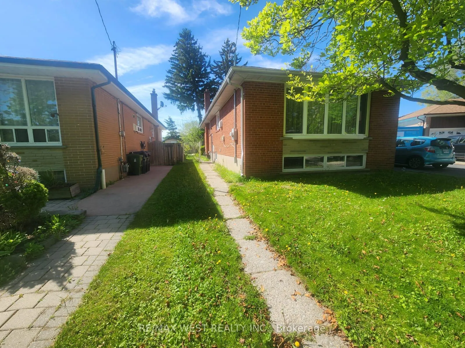 Photo 2 of Unit Basement, 5 Ludgate Drive, Etobicoke, Rexdale-Kipling — HOMEH