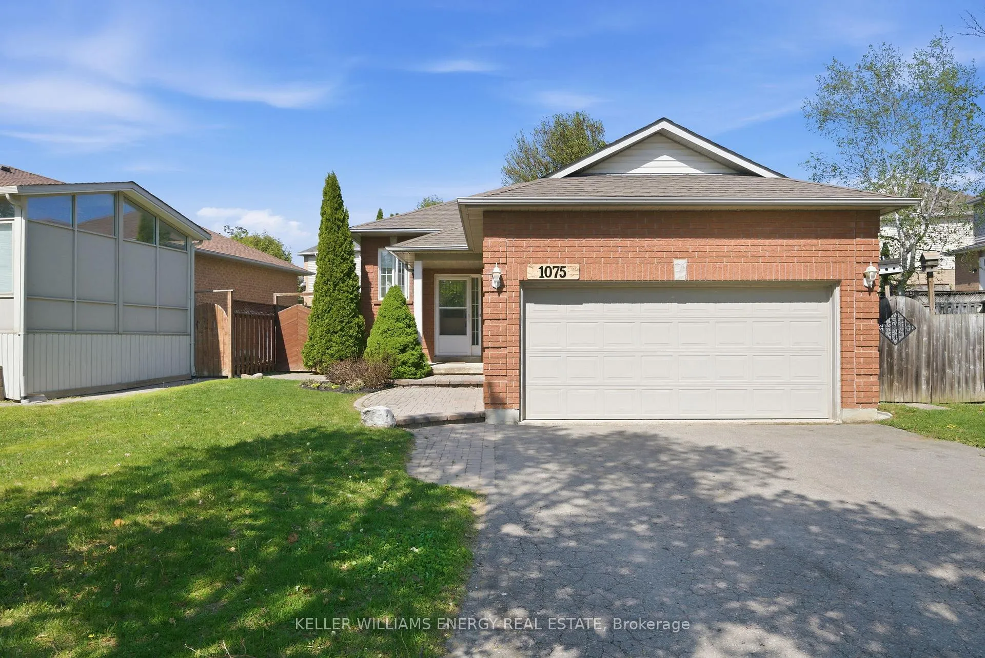 Photo 1 of 1075 Ridgemount Boulevard, Oshawa, Pinecrest — HOMEH