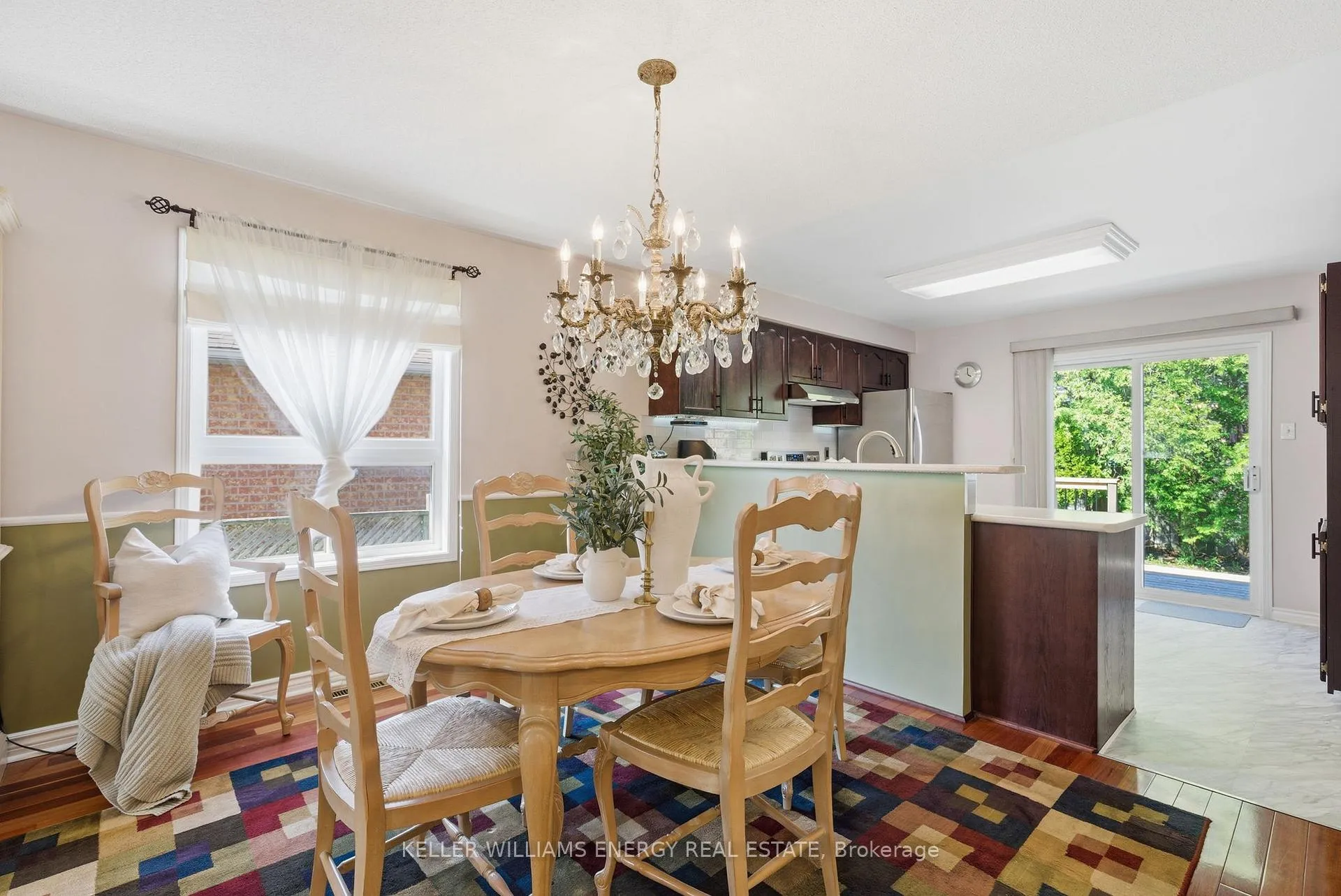 Photo 8 of 1075 Ridgemount Boulevard, Oshawa, Pinecrest — HOMEH