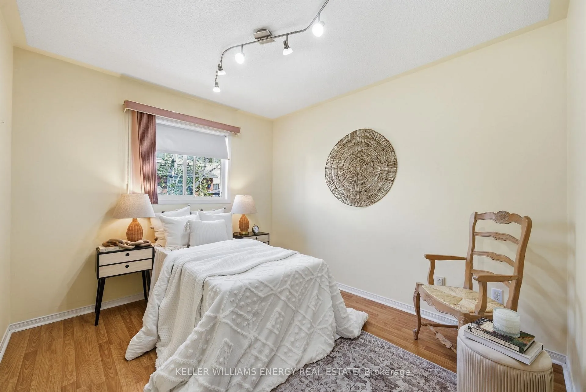 Photo 16 of 1075 Ridgemount Boulevard, Oshawa, Pinecrest — HOMEH