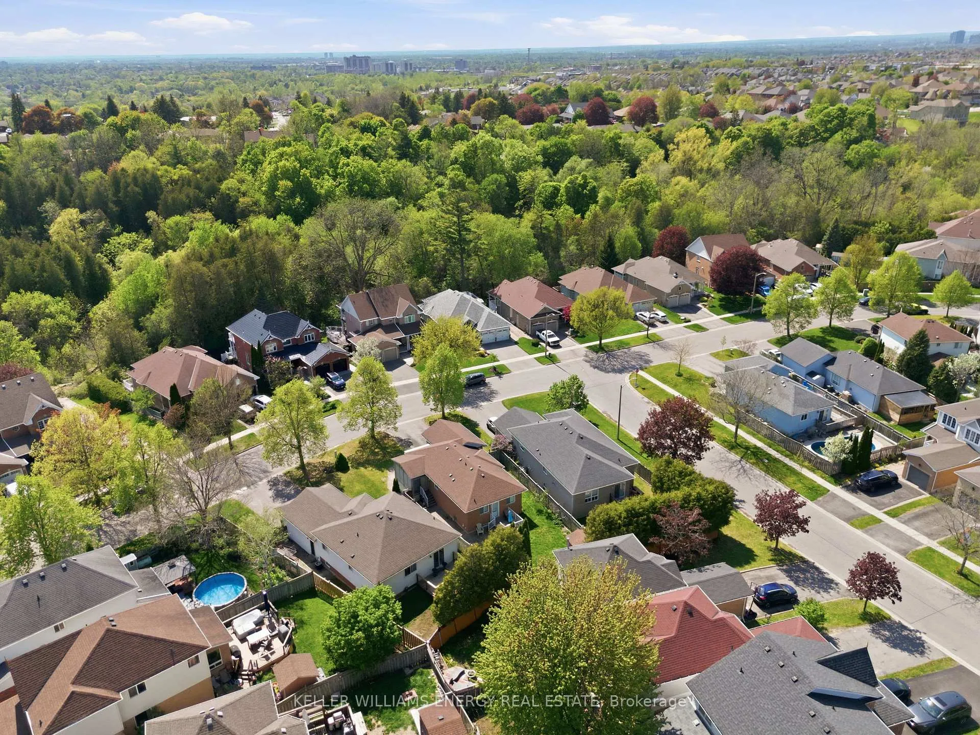 Photo 36 of 1075 Ridgemount Boulevard, Oshawa, Pinecrest — HOMEH