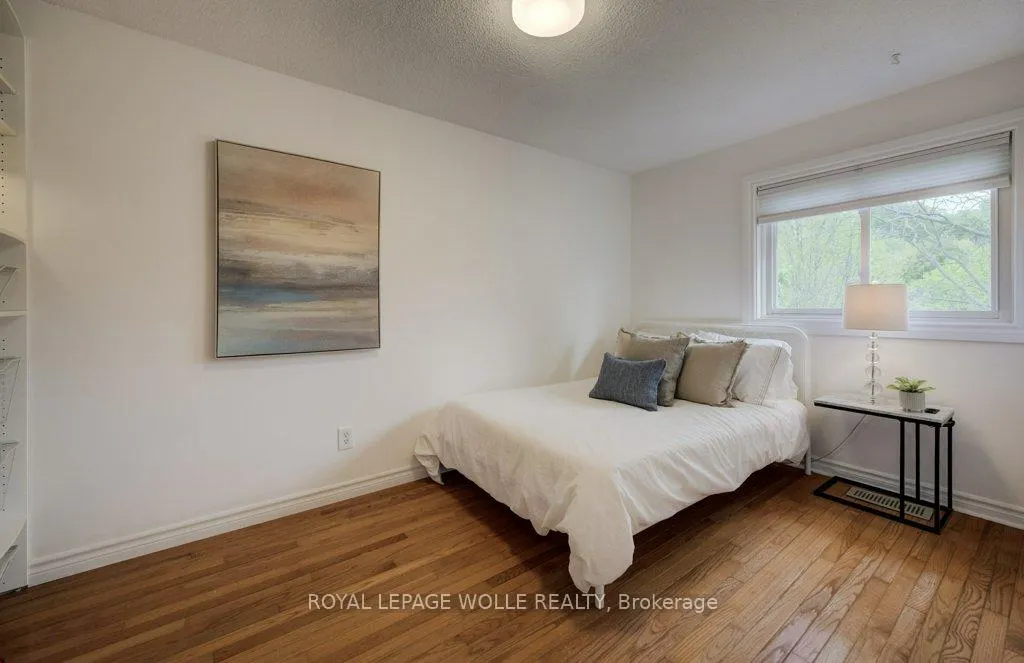 Photo 19 of 106 Parkland Crescent, Waterloo — HOMEH