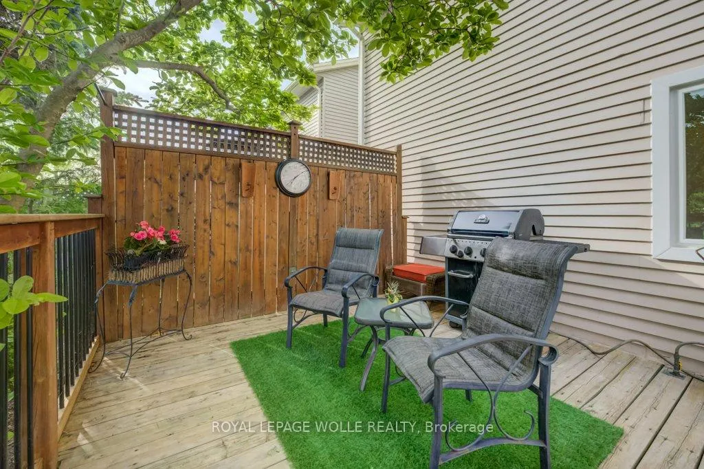 Photo 34 of 106 Parkland Crescent, Waterloo — HOMEH