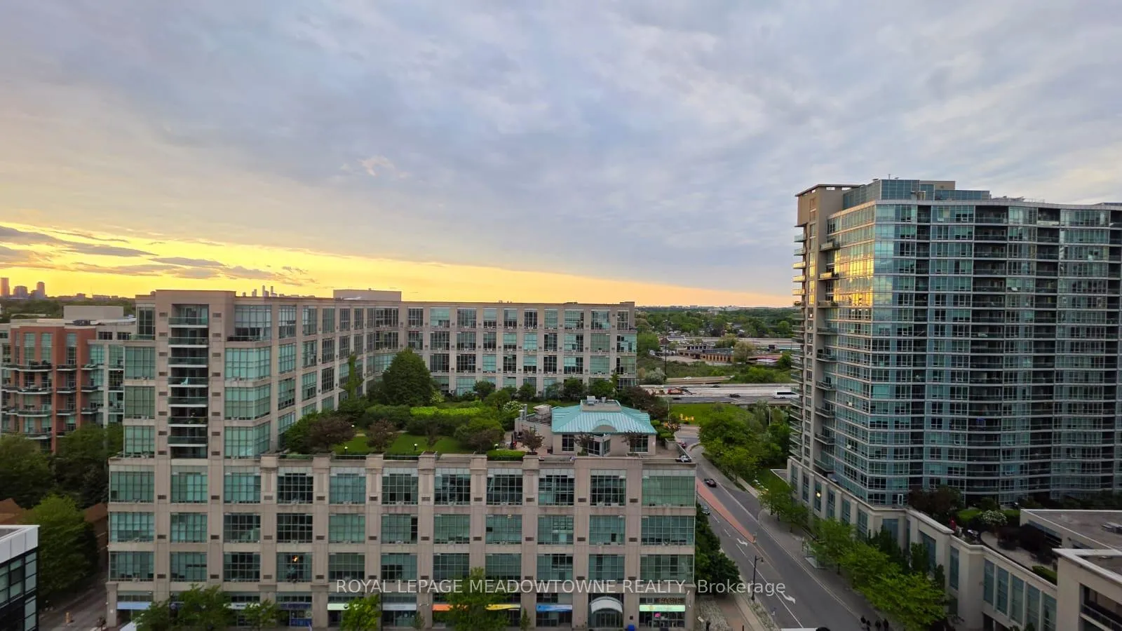 Photo 18 of Unit 1511, 251 Manitoba Street, Etobicoke, Mimico — HOMEH