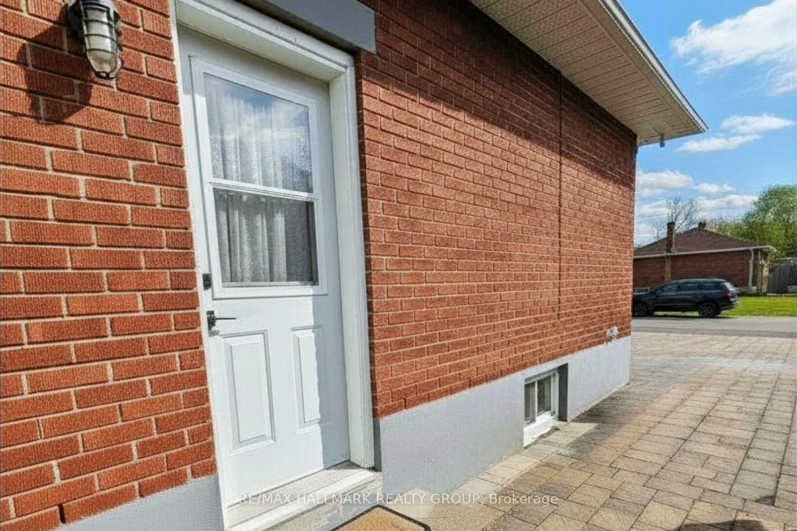 Photo 1 of Unit B, 1307 Vancouver Avenue, Ottawa, Ellwood — HOMEH