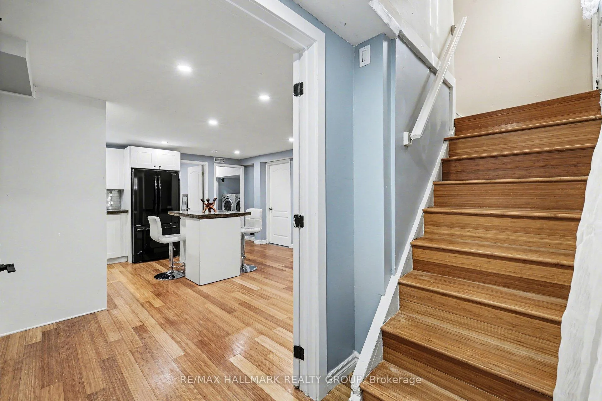 Photo 4 of Unit B, 1307 Vancouver Avenue, Ottawa, Ellwood — HOMEH