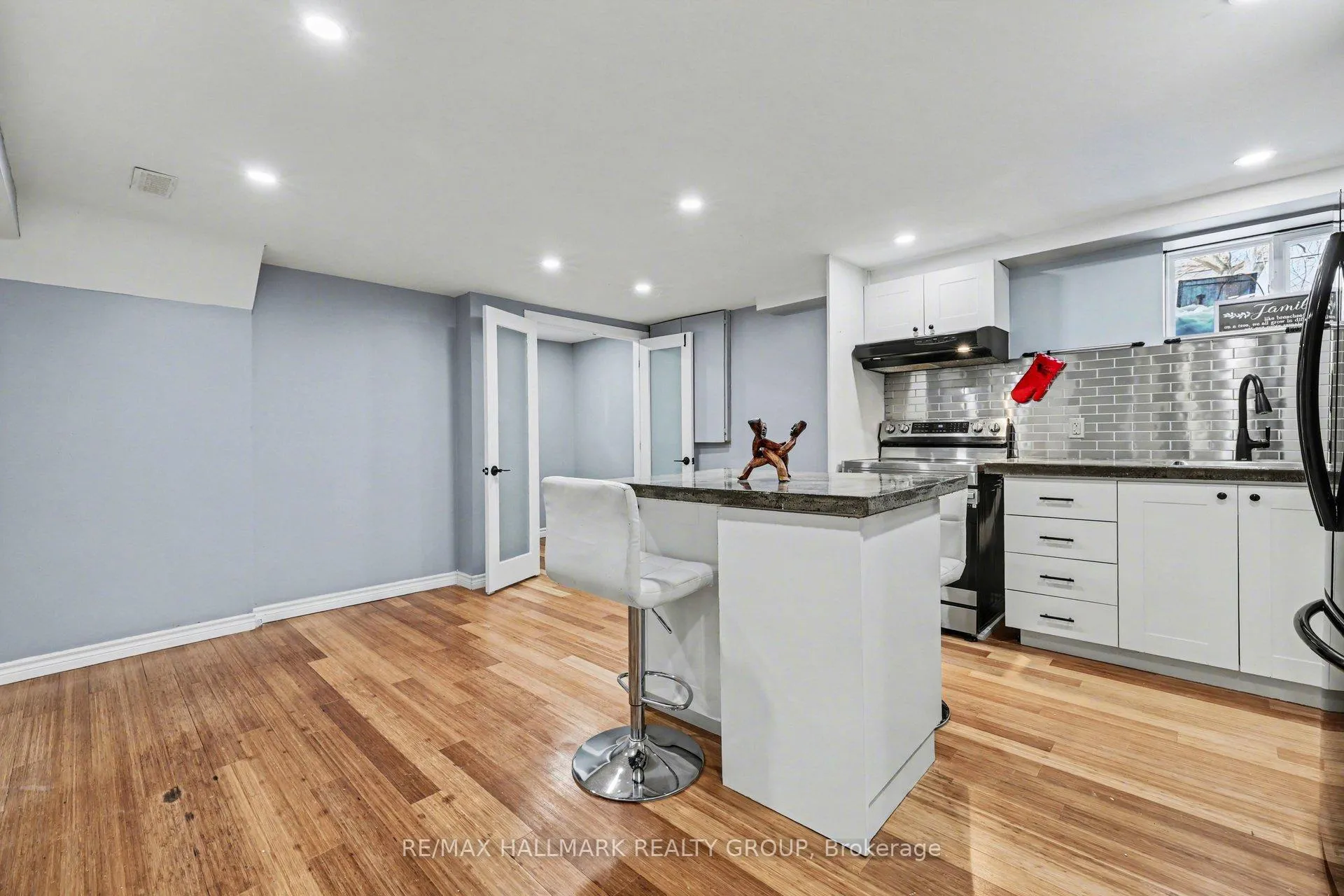 Photo 7 of Unit B, 1307 Vancouver Avenue, Ottawa, Ellwood — HOMEH