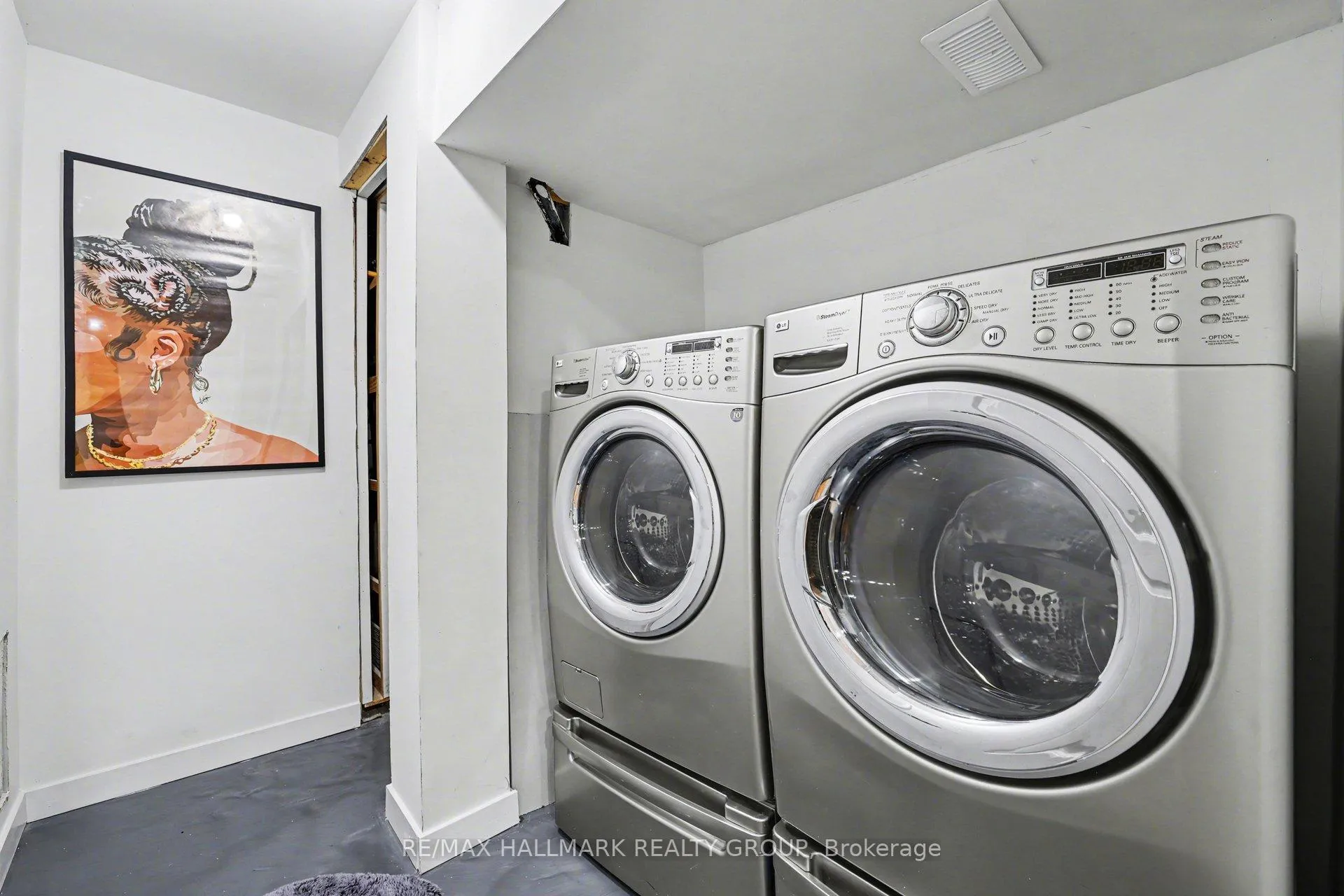 Photo 12 of Unit B, 1307 Vancouver Avenue, Ottawa, Ellwood — HOMEH