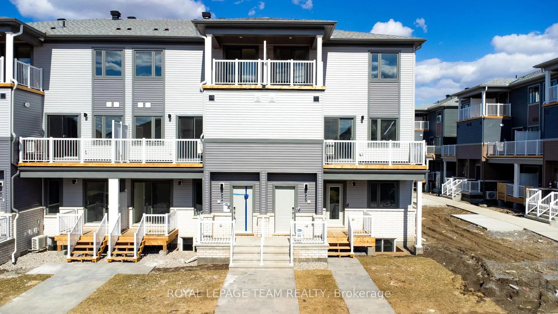Photo 1 of 920 Parnian Private, Ottawa, Barrhaven - Half Moon Bay — HOMEH