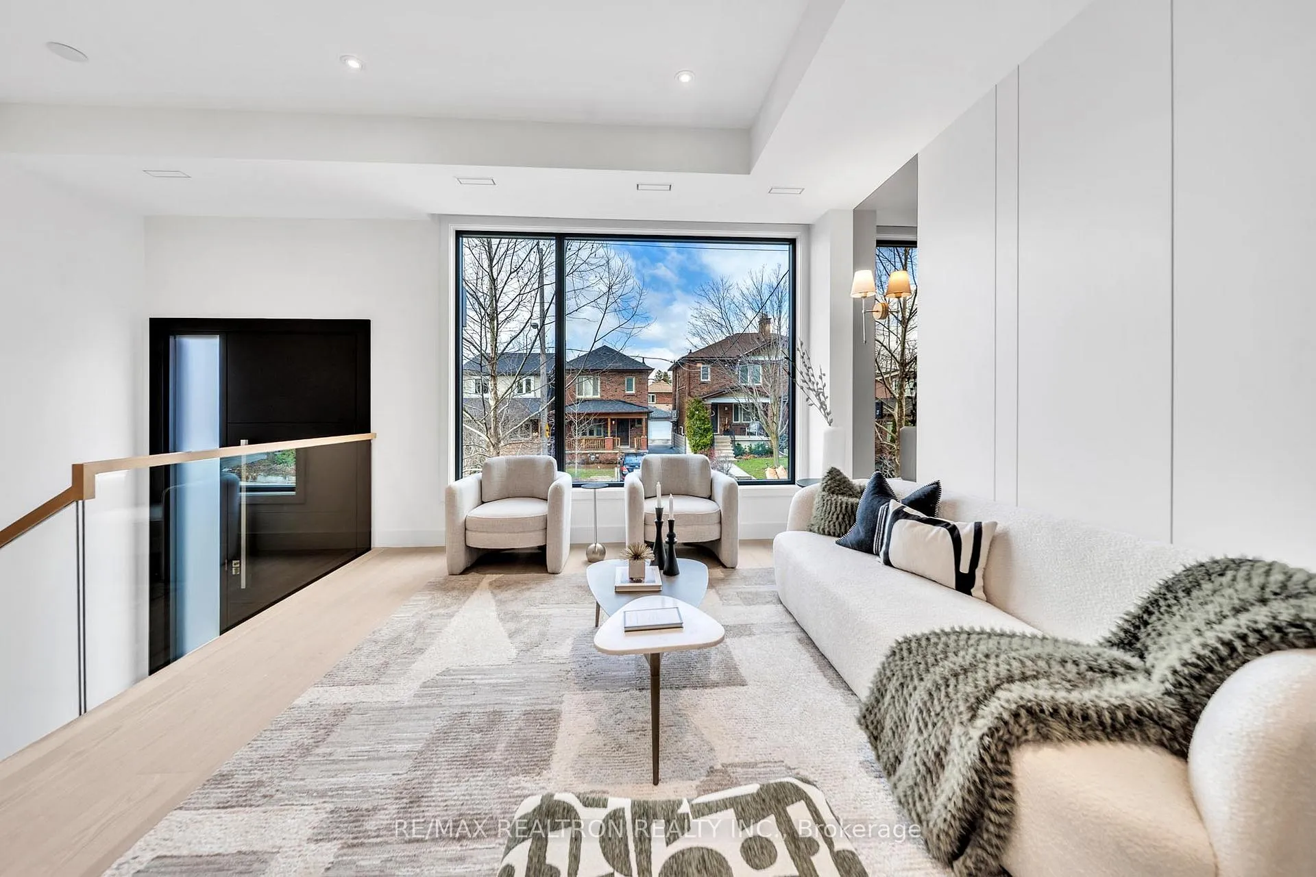 Photo 4 of 315 Arlington Avenue, Toronto, Humewood-Cedarvale — HOMEH