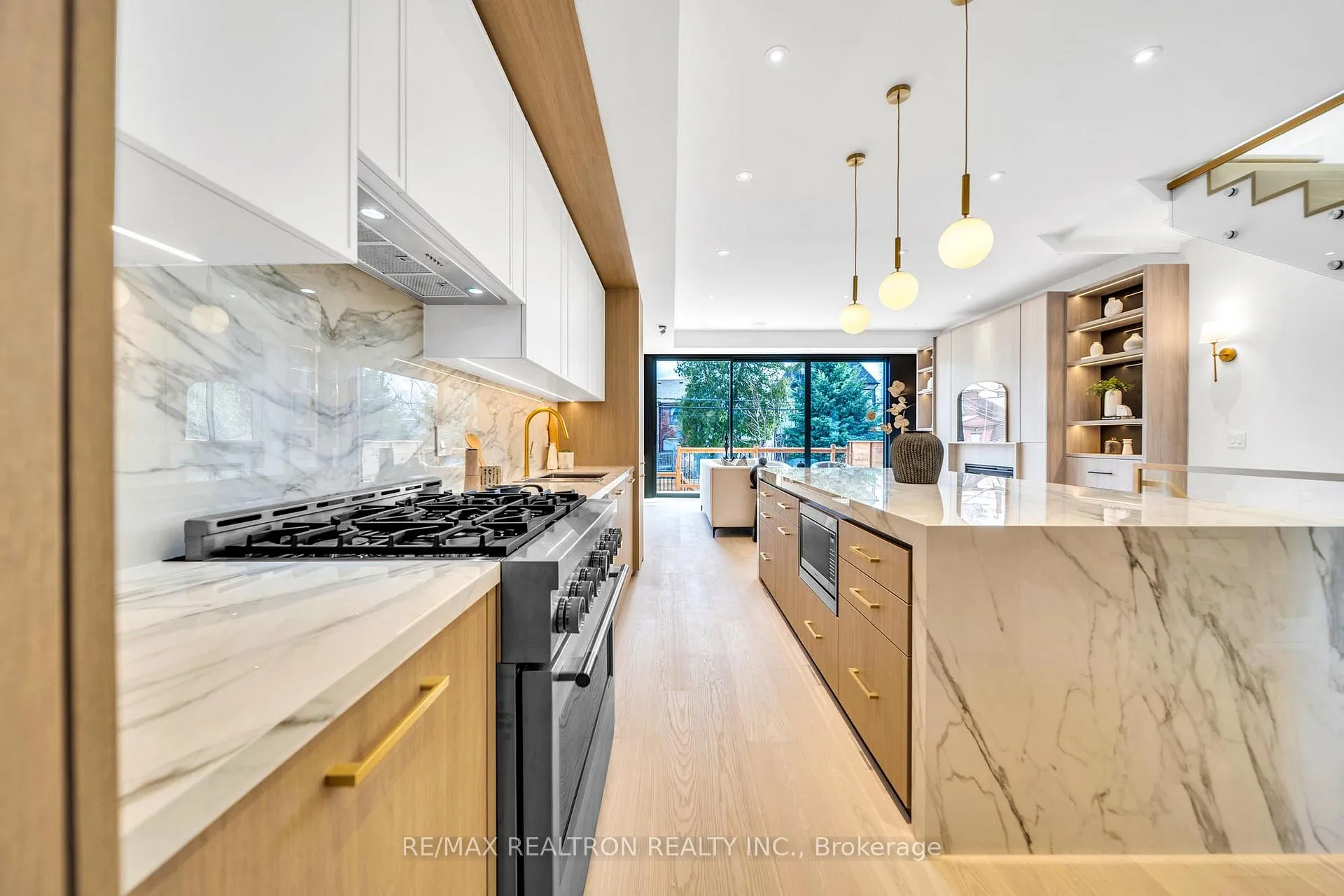 Photo 10 of 315 Arlington Avenue, Toronto, Humewood-Cedarvale — HOMEH
