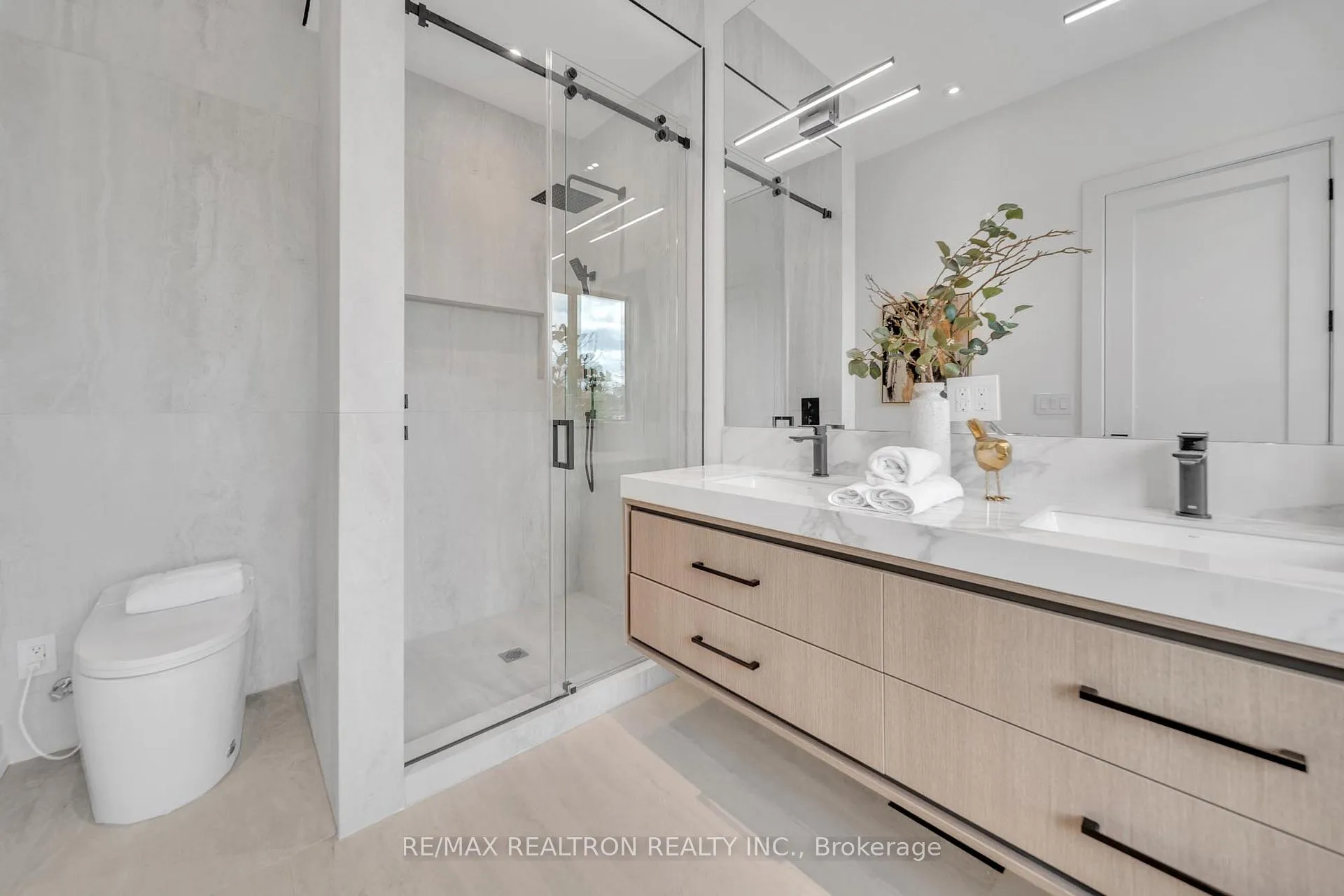 Photo 25 of 315 Arlington Avenue, Toronto, Humewood-Cedarvale — HOMEH