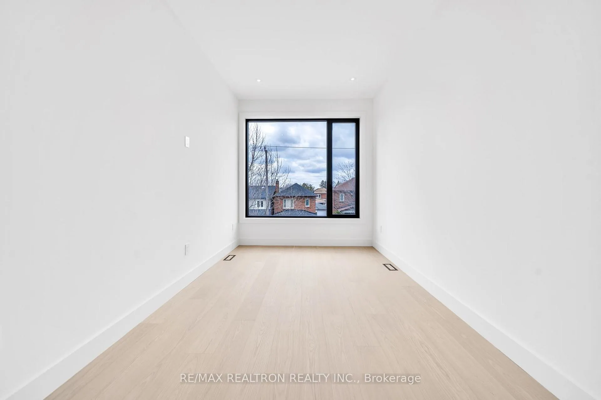 Photo 28 of 315 Arlington Avenue, Toronto, Humewood-Cedarvale — HOMEH