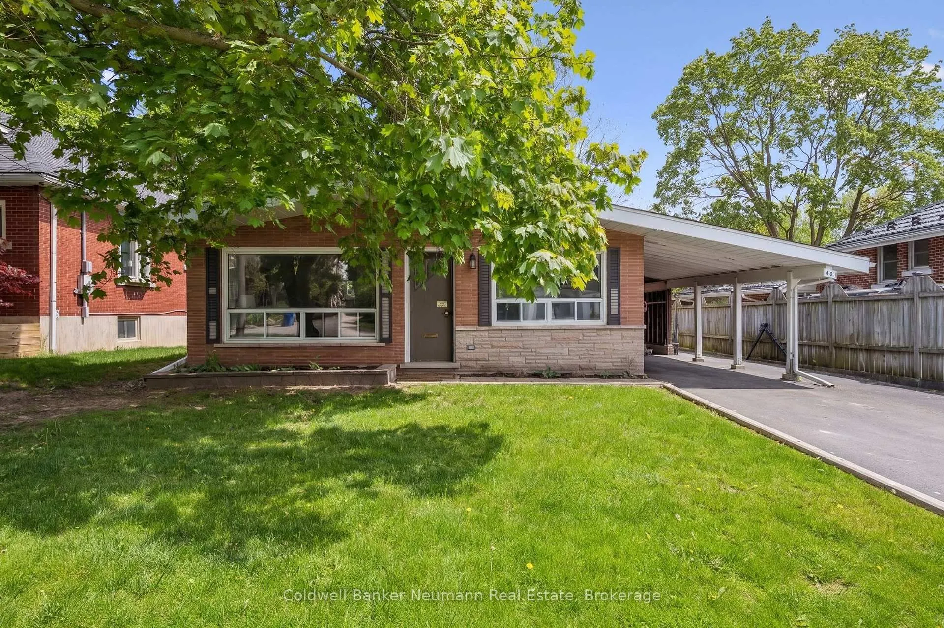 Photo 1 of 40 Fairview Boulevard, Guelph, Dovercliffe Park/Old University — HOMEH