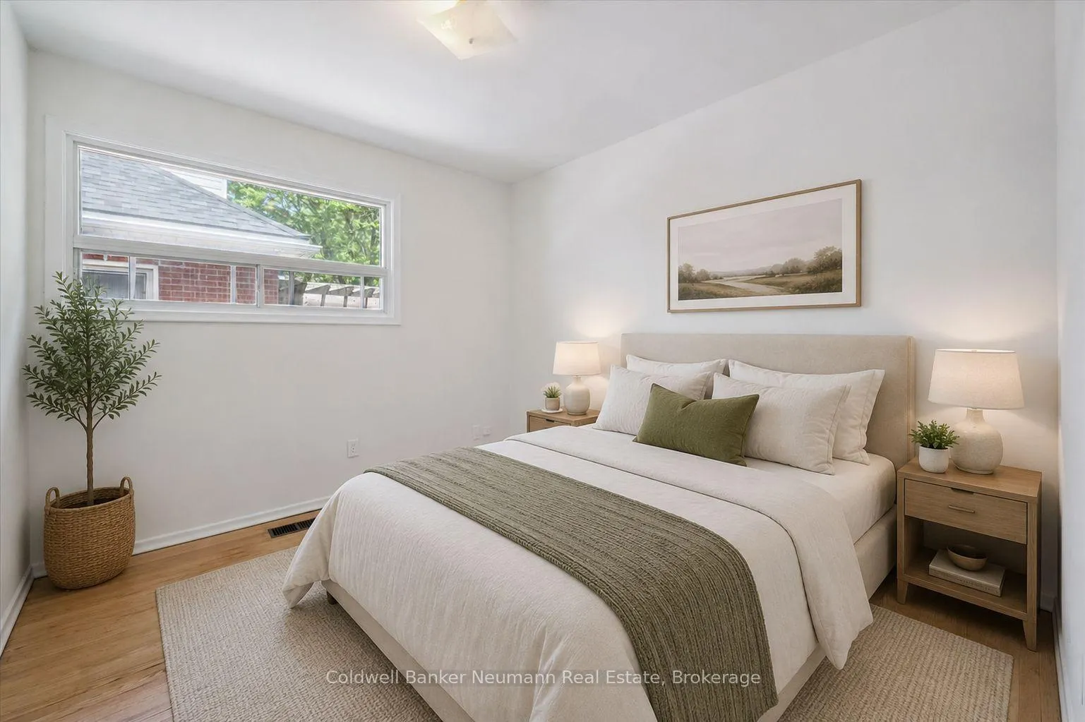 Photo 12 of 40 Fairview Boulevard, Guelph, Dovercliffe Park/Old University — HOMEH
