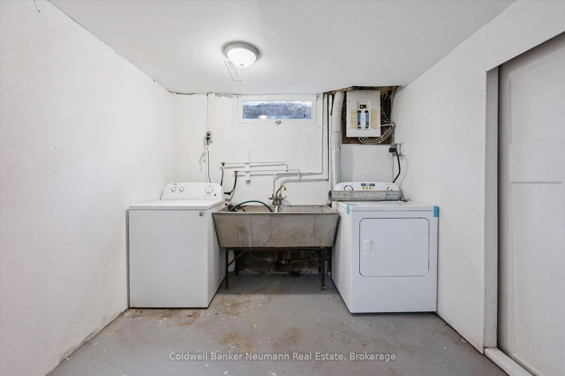 Photo 27 of 40 Fairview Boulevard, Guelph, Dovercliffe Park/Old University — HOMEH