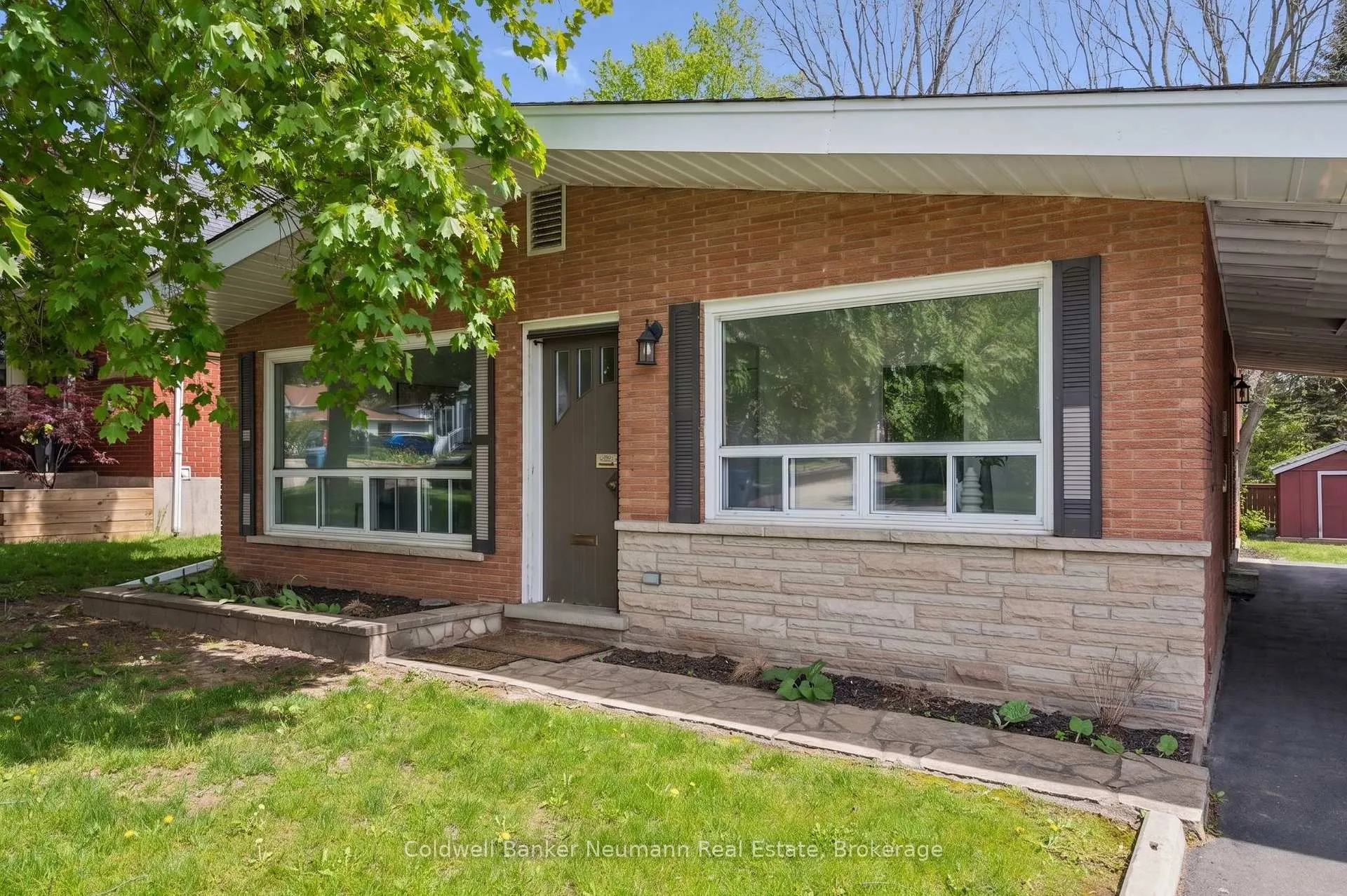 Photo 37 of 40 Fairview Boulevard, Guelph, Dovercliffe Park/Old University — HOMEH