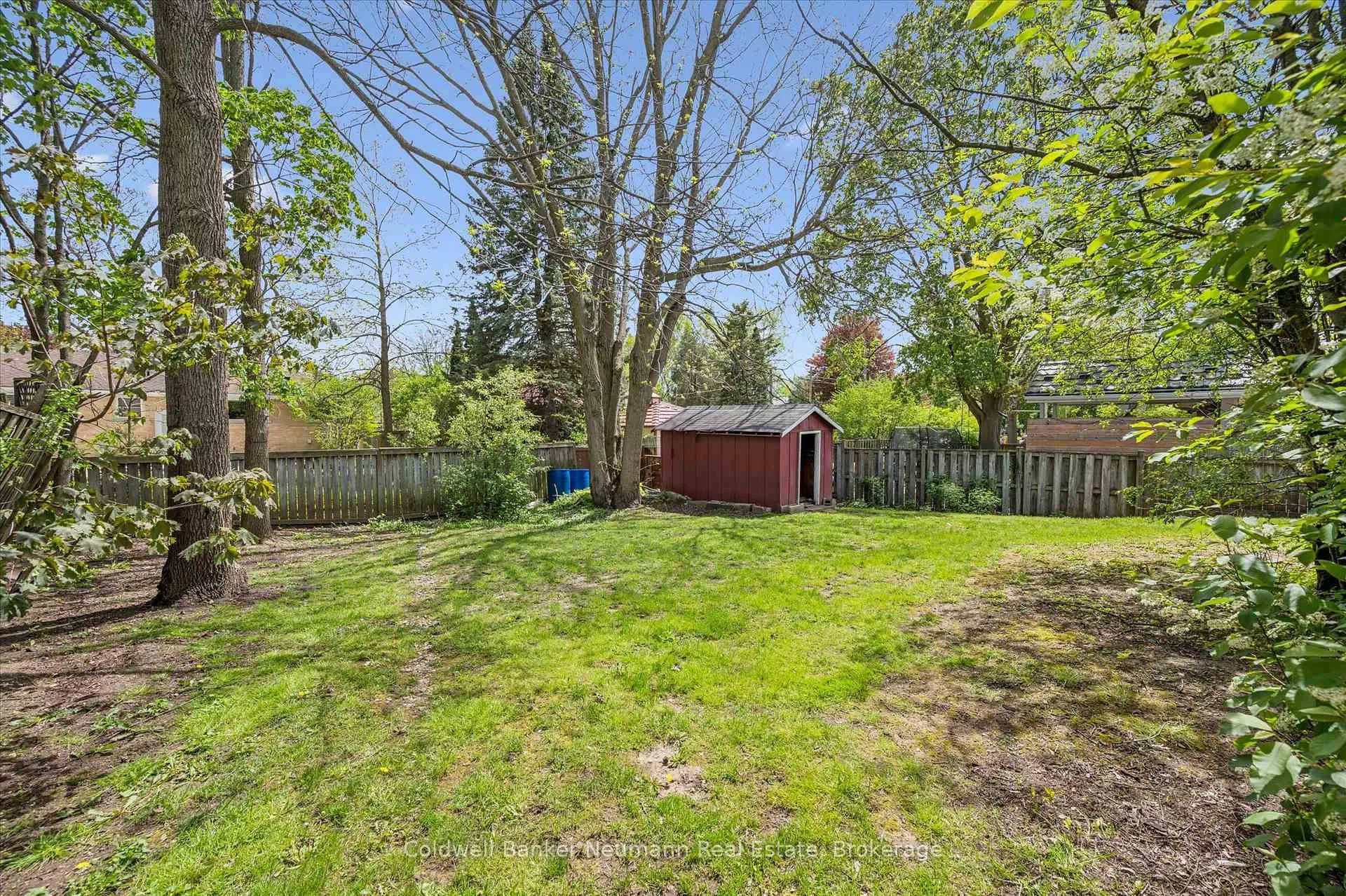 Photo 43 of 40 Fairview Boulevard, Guelph, Dovercliffe Park/Old University — HOMEH