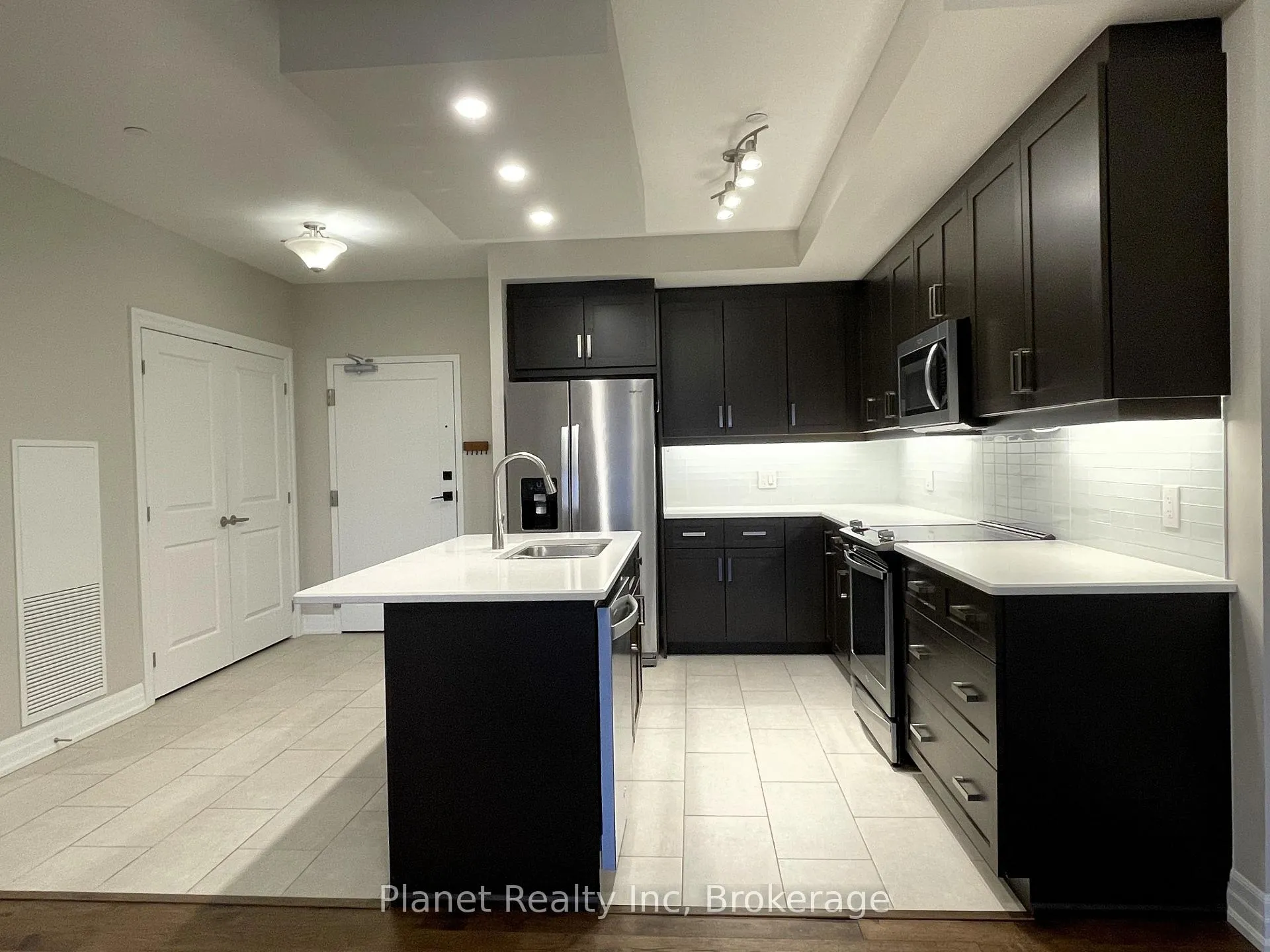 Photo 4 of Unit 806, 1878 Gordon Street, Guelph, Pineridge/Westminster Woods — HOMEH