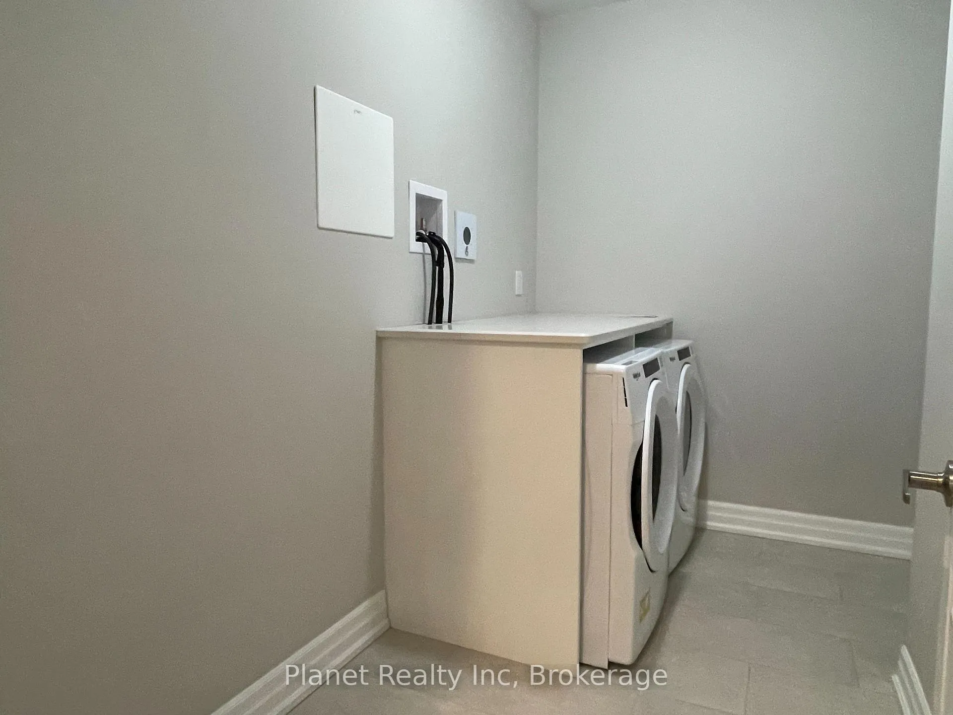Photo 11 of Unit 806, 1878 Gordon Street, Guelph, Pineridge/Westminster Woods — HOMEH