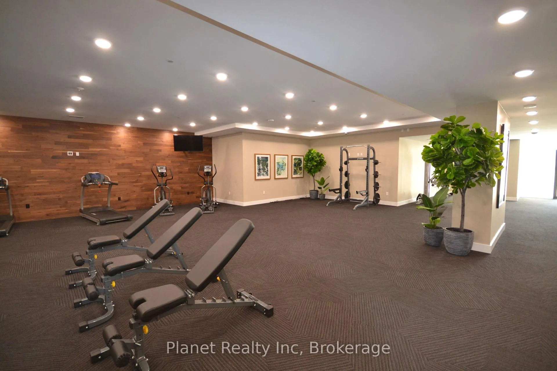 Photo 17 of Unit 806, 1878 Gordon Street, Guelph, Pineridge/Westminster Woods — HOMEH