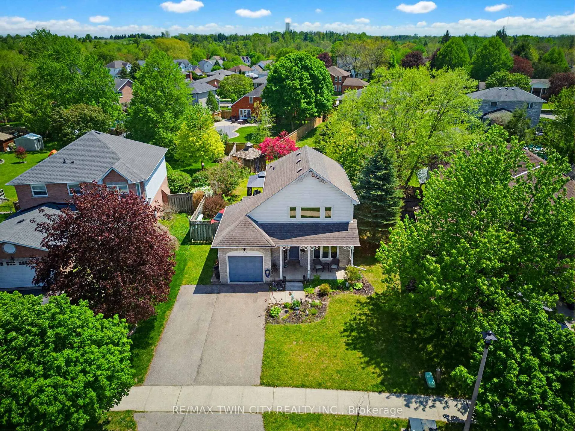 Photo 1 of 219 Inglis Street, North Dumfries — HOMEH