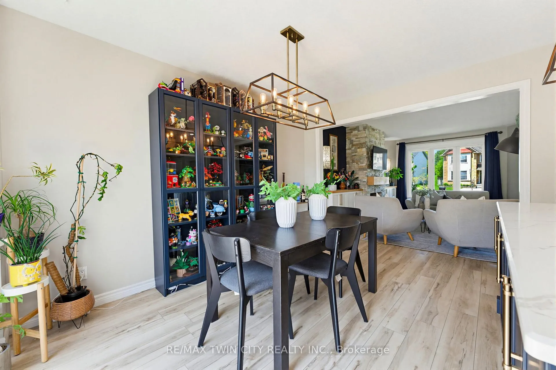 Photo 10 of 219 Inglis Street, North Dumfries — HOMEH
