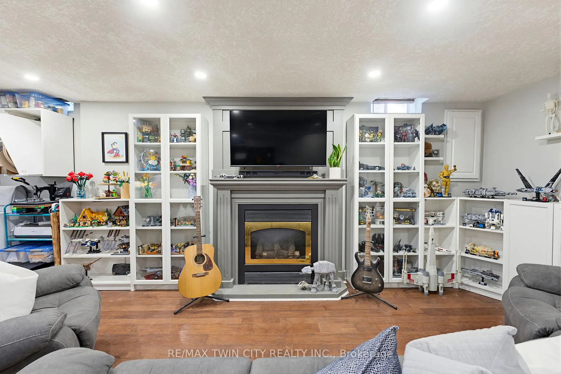 Photo 22 of 219 Inglis Street, North Dumfries — HOMEH