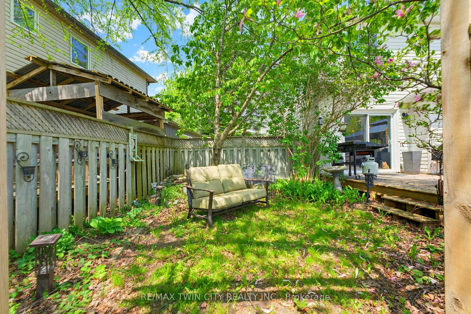 Photo 34 of 219 Inglis Street, North Dumfries — HOMEH