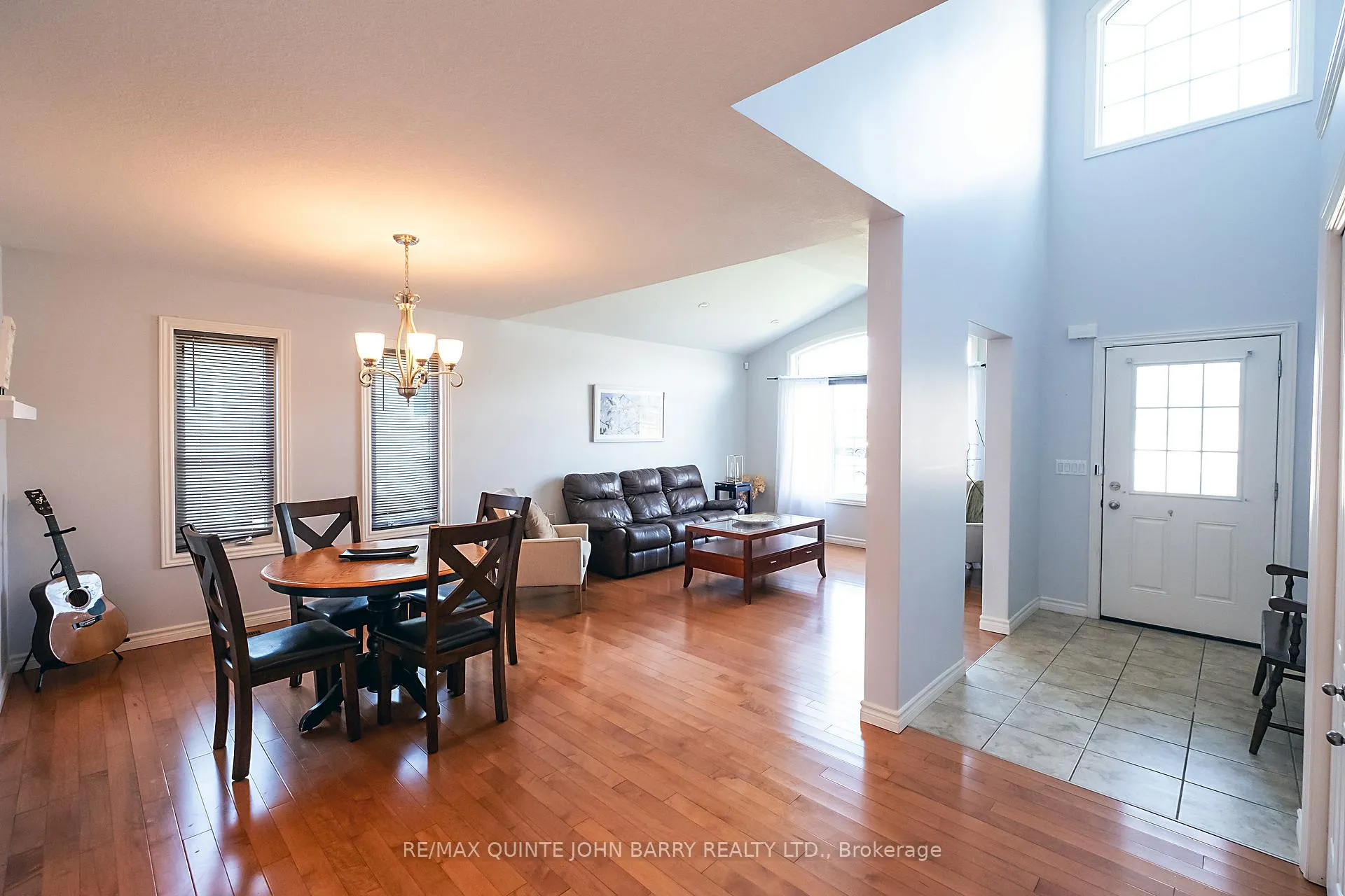 Photo 5 of 3 Spencer Court, Quinte West, Murray Ward — HOMEH