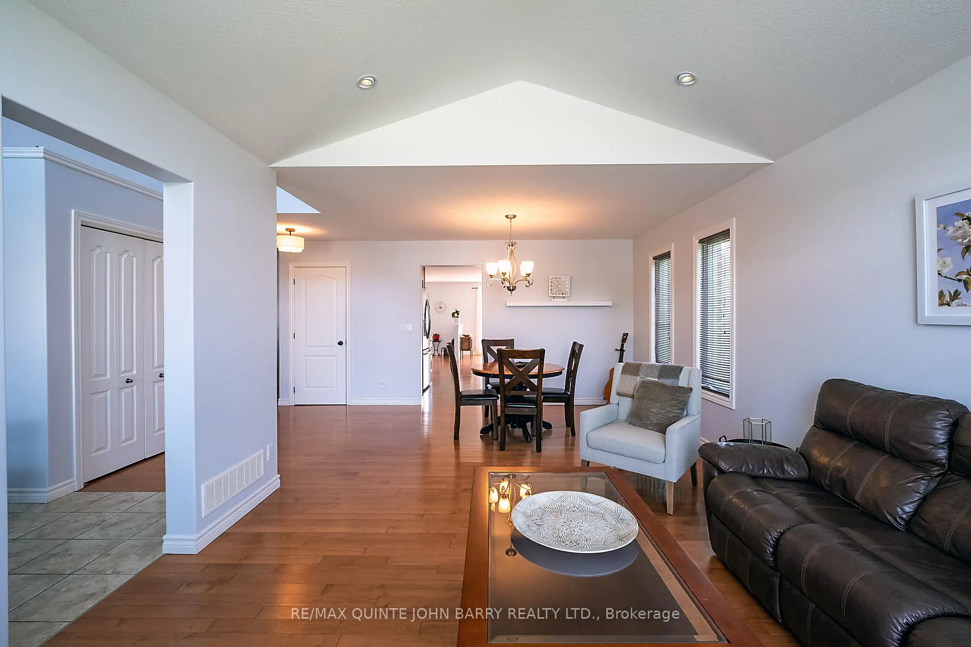 Photo 7 of 3 Spencer Court, Quinte West, Murray Ward — HOMEH
