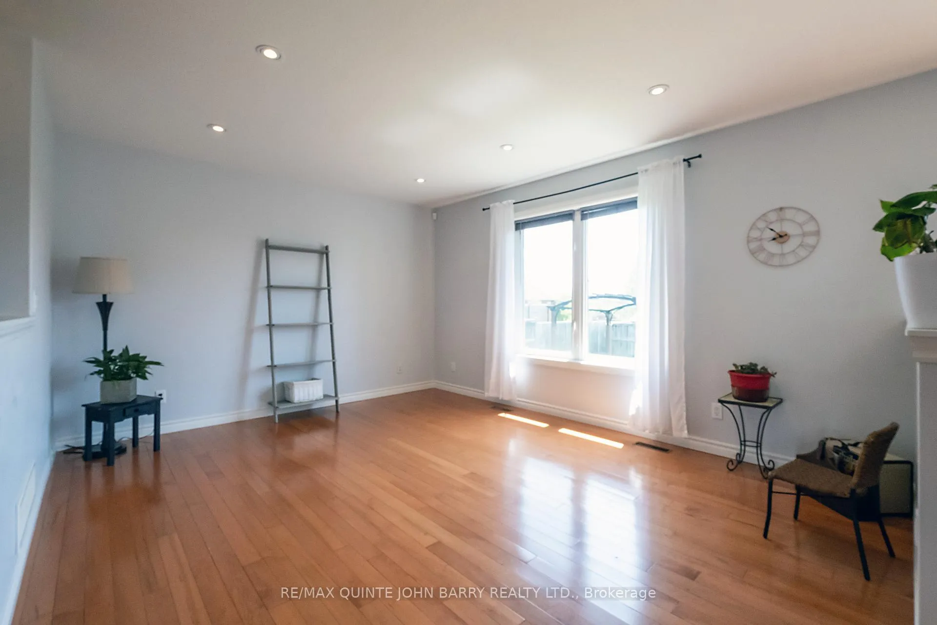 Photo 16 of 3 Spencer Court, Quinte West, Murray Ward — HOMEH