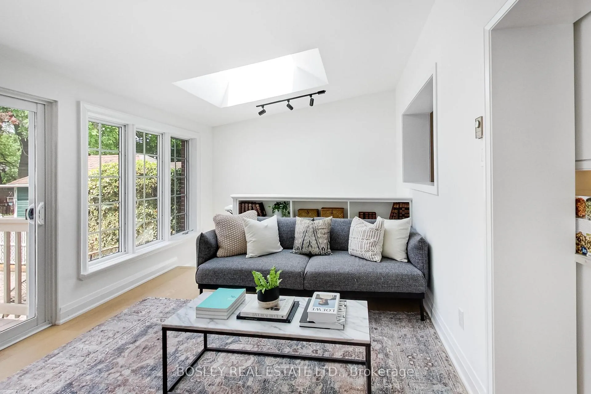 Photo 16 of 20 Randolph Road, Toronto, Leaside — HOMEH