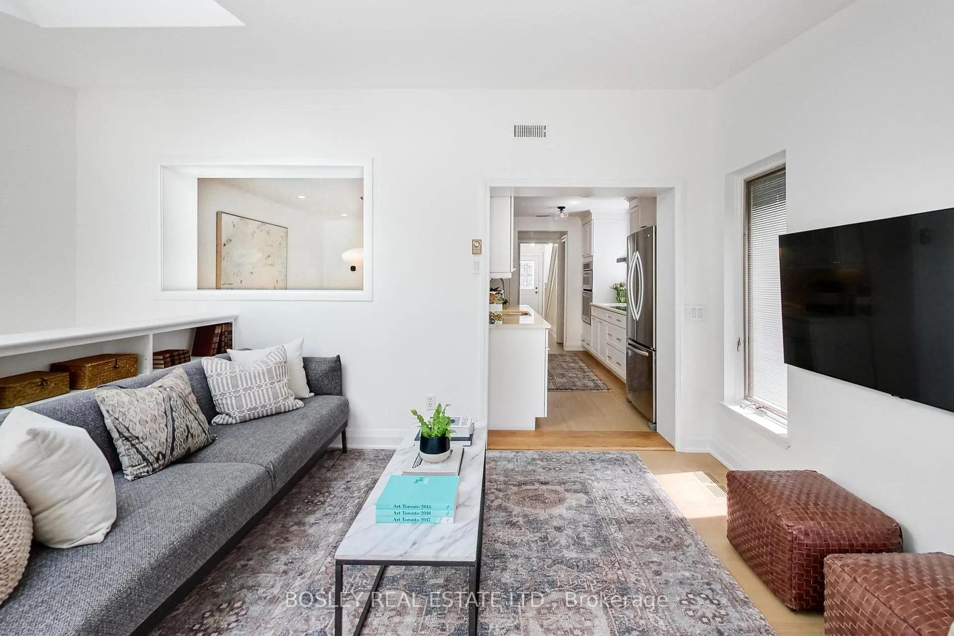 Photo 17 of 20 Randolph Road, Toronto, Leaside — HOMEH
