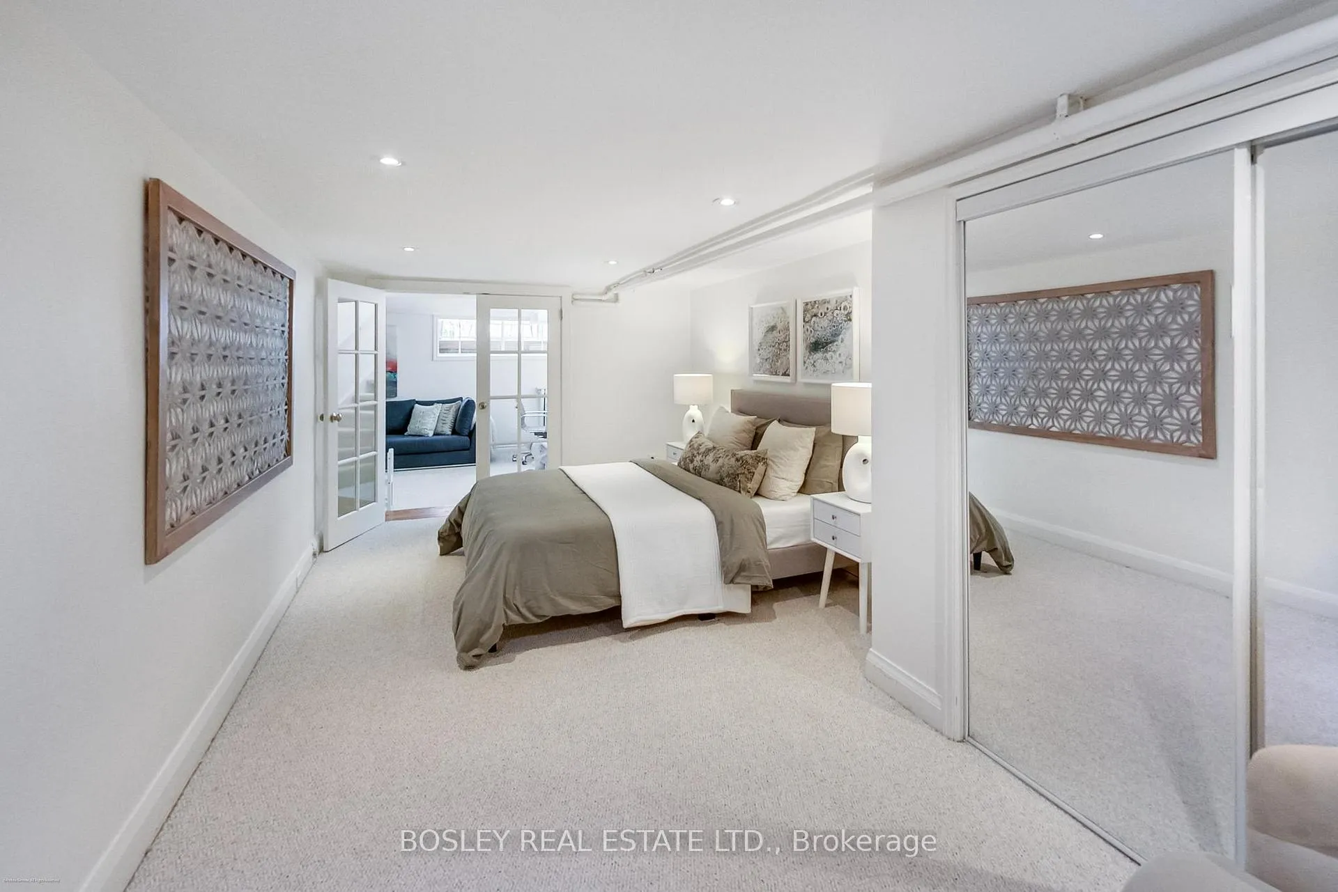 Photo 34 of 20 Randolph Road, Toronto, Leaside — HOMEH