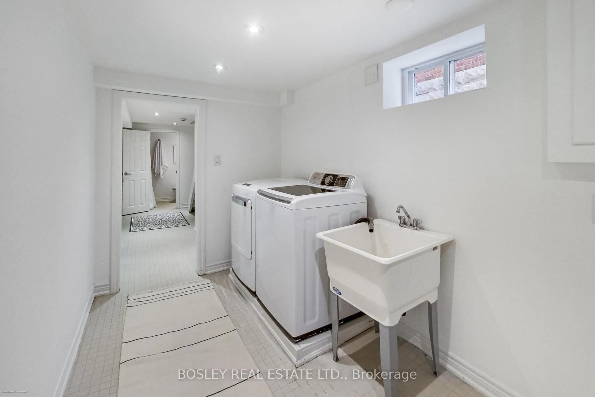 Photo 40 of 20 Randolph Road, Toronto, Leaside — HOMEH