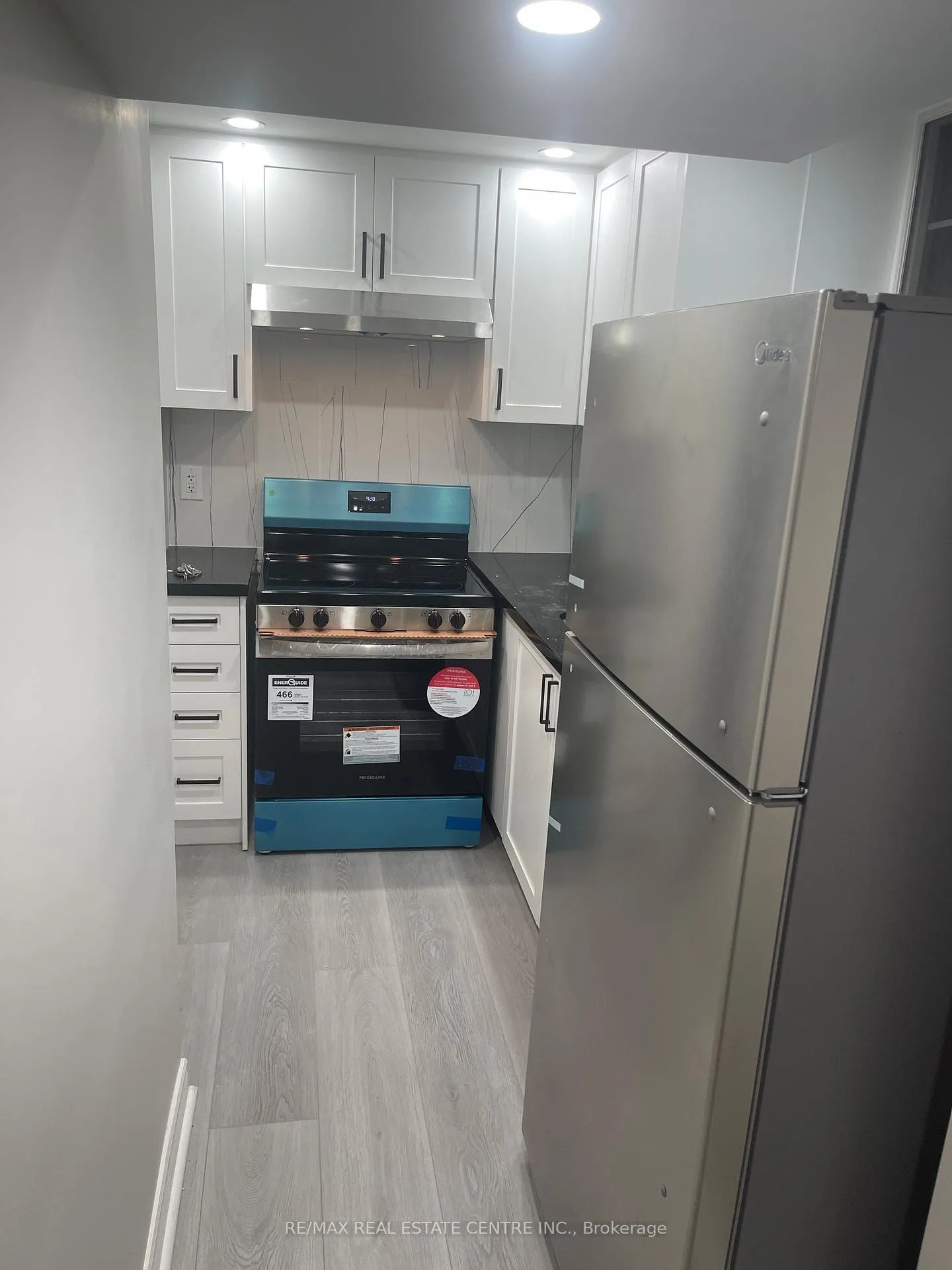 Photo 3 of Unit Bsmt, 63 Allegro Drive, Brampton, Credit Valley — HOMEH