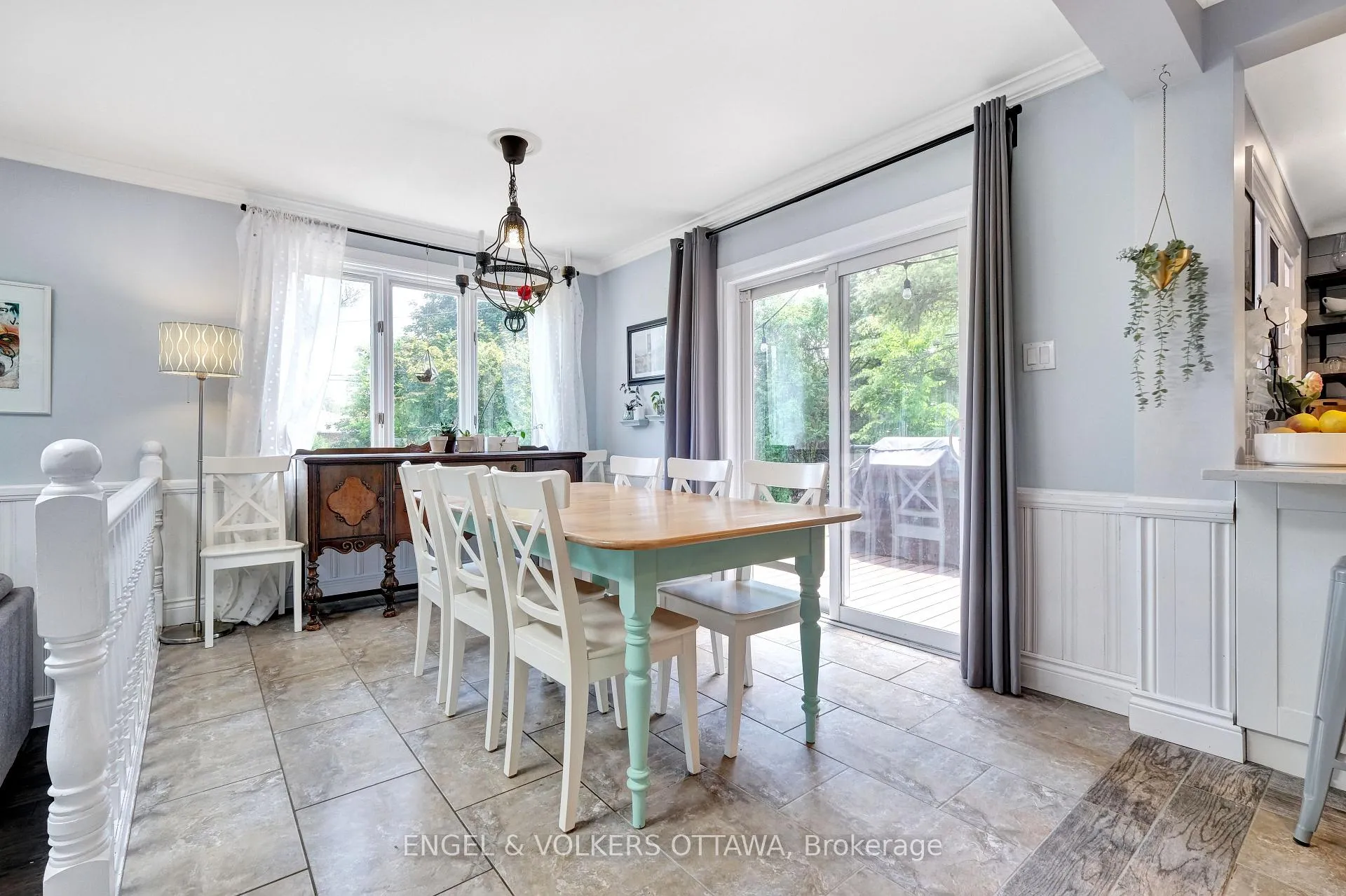 Photo 10 of 2057 Alton Street, Ottawa, Elmvale Acres — HOMEH