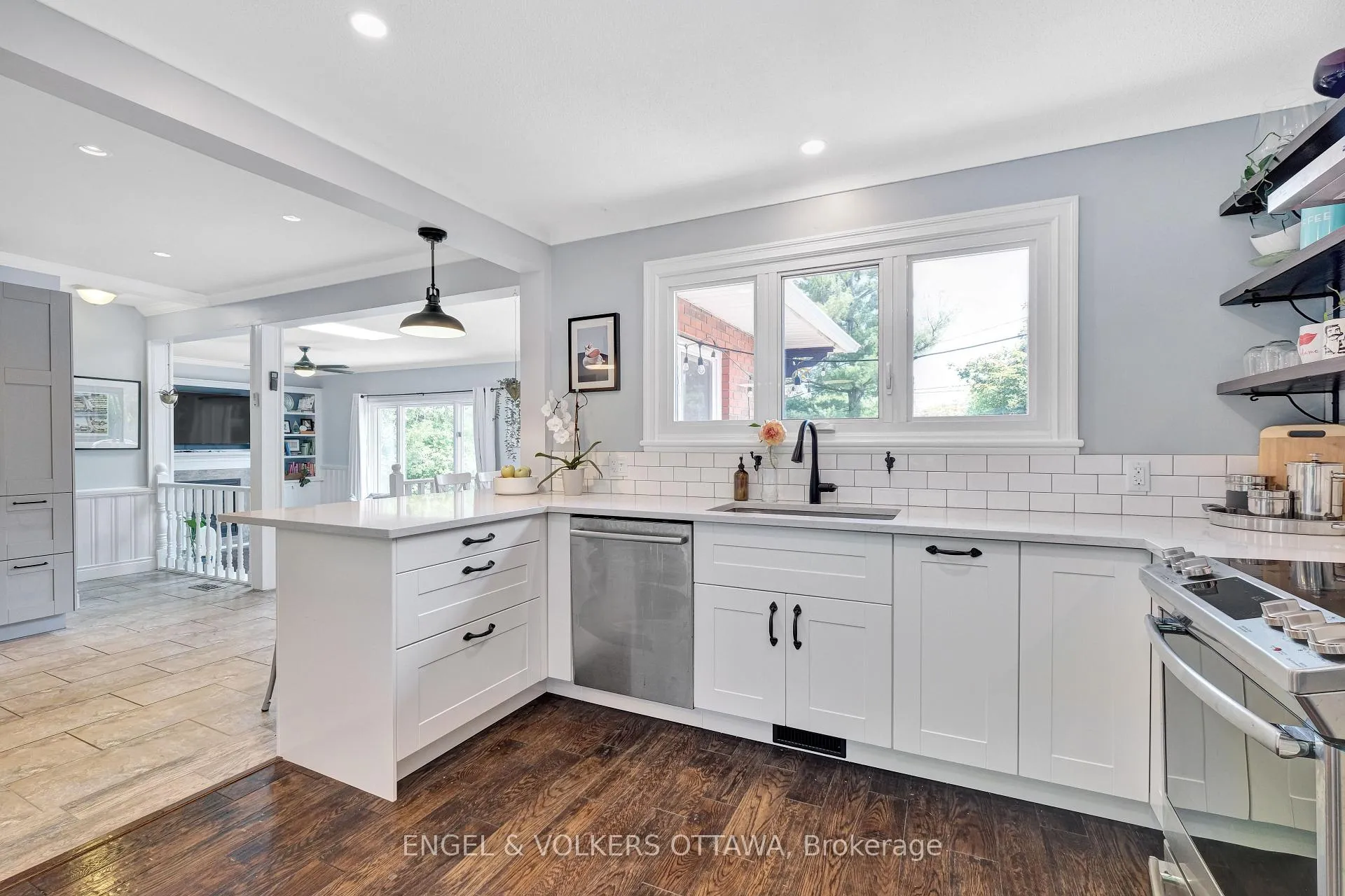 Photo 16 of 2057 Alton Street, Ottawa, Elmvale Acres — HOMEH