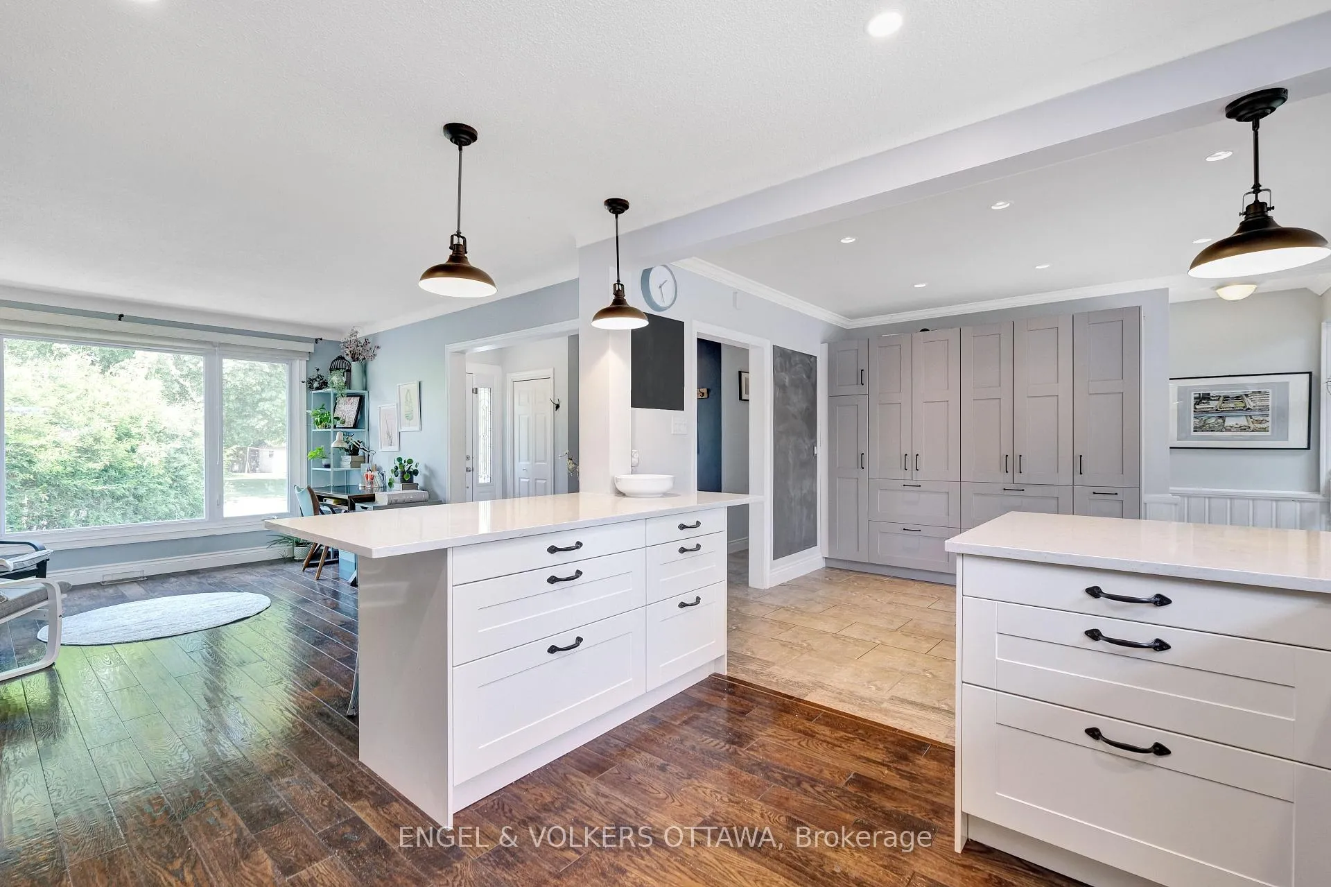 Photo 17 of 2057 Alton Street, Ottawa, Elmvale Acres — HOMEH