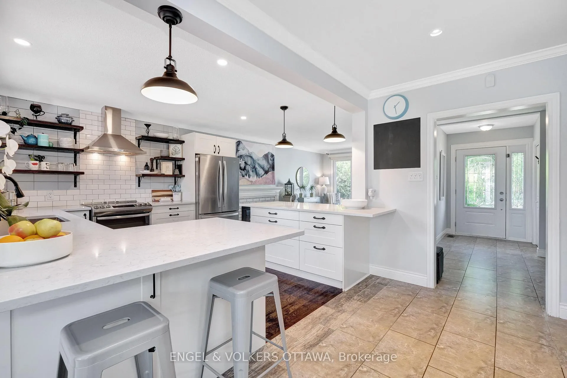 Photo 18 of 2057 Alton Street, Ottawa, Elmvale Acres — HOMEH