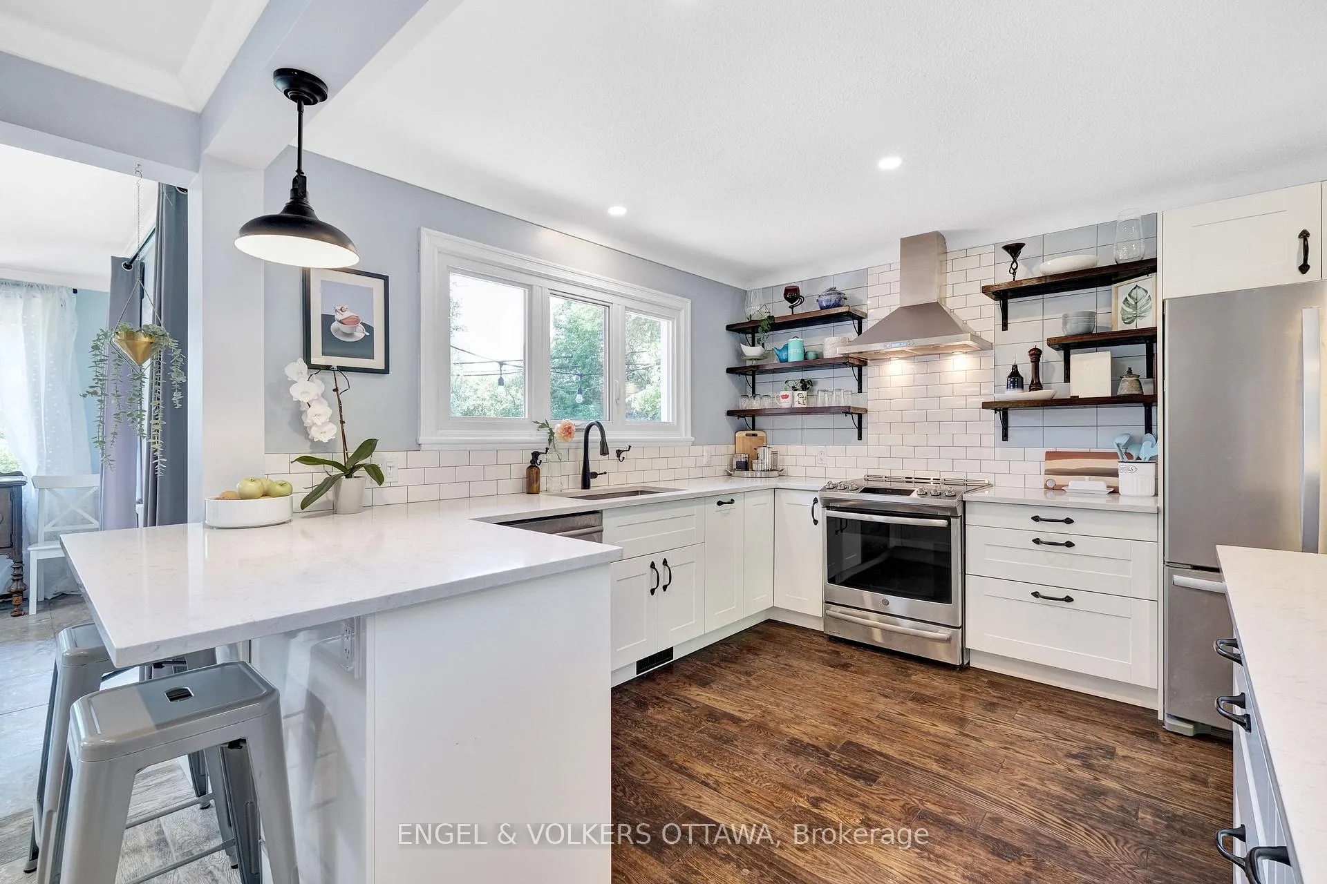 Photo 20 of 2057 Alton Street, Ottawa, Elmvale Acres — HOMEH