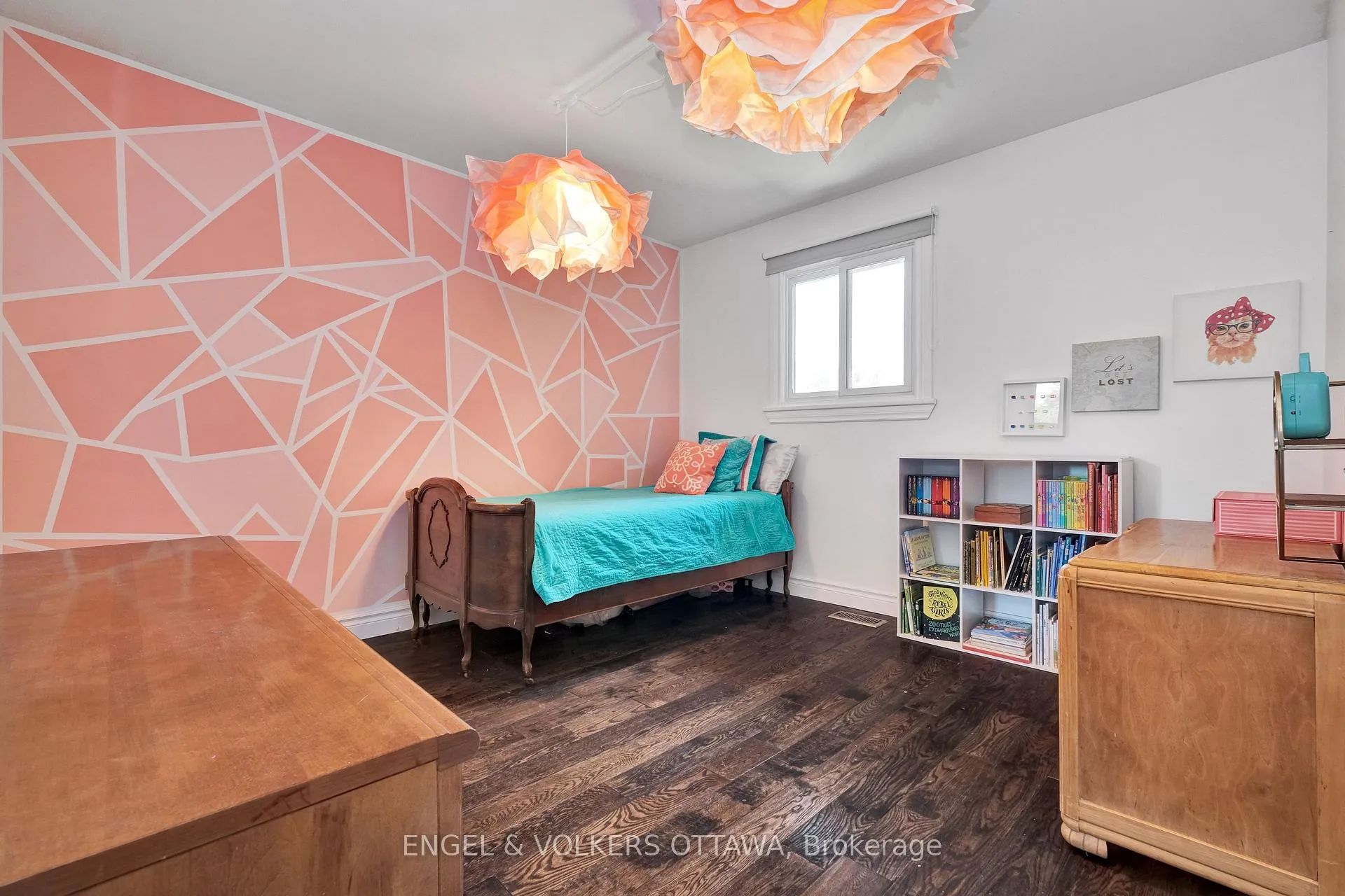 Photo 35 of 2057 Alton Street, Ottawa, Elmvale Acres — HOMEH