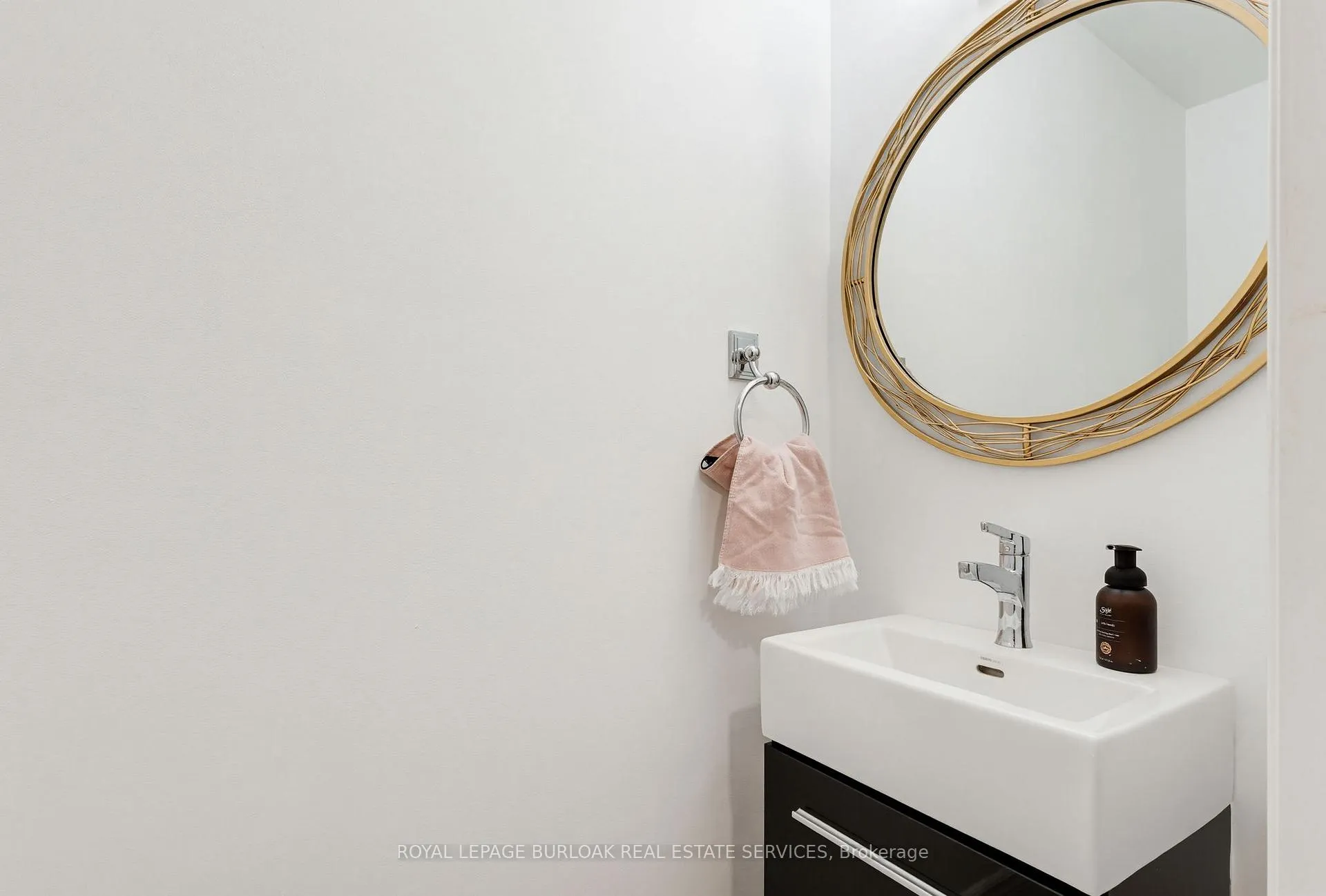 Photo 20 of Unit 15, 2935 Headon Forest Drive, Burlington, Headon — HOMEH