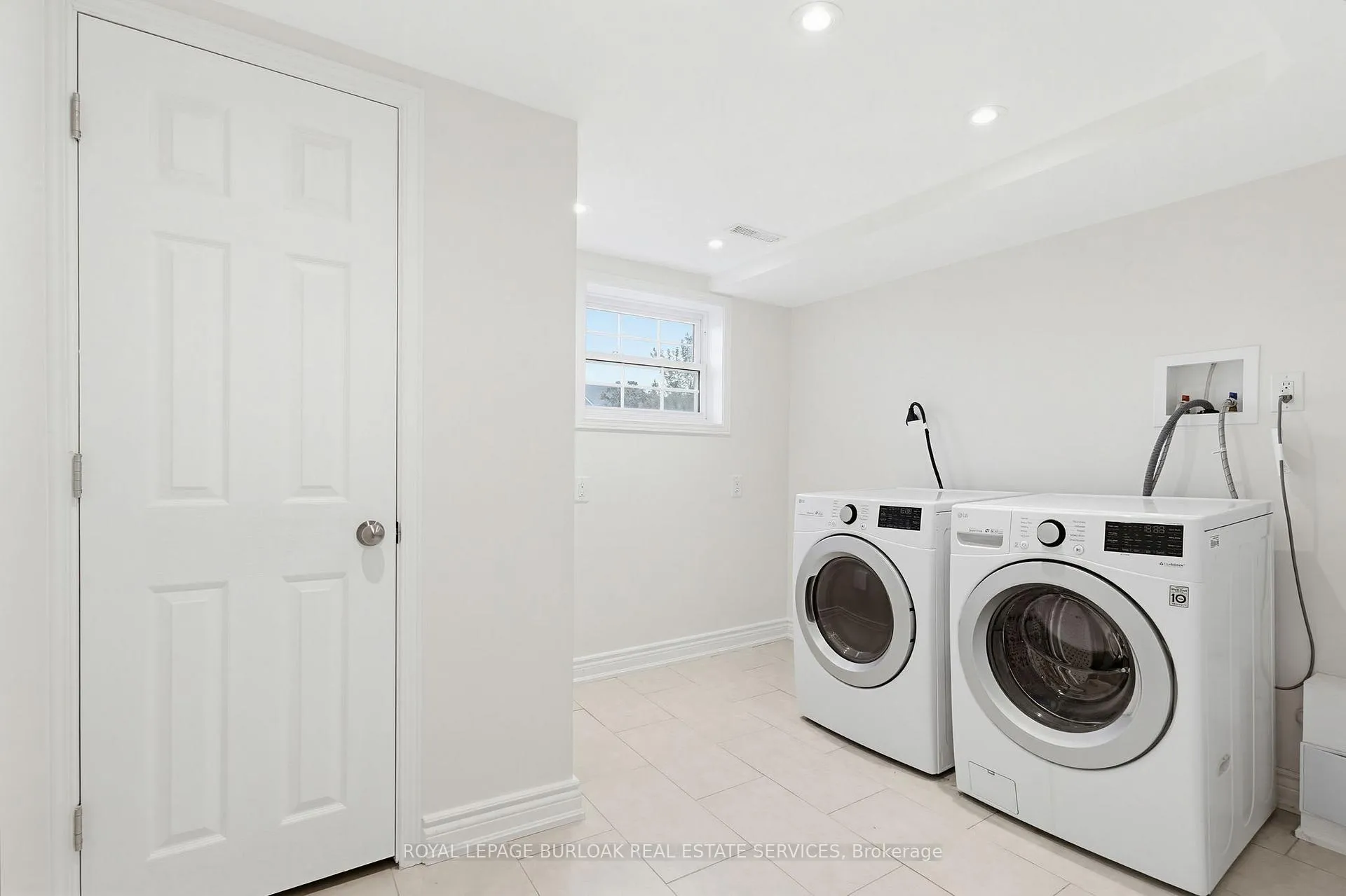 Photo 25 of Unit 15, 2935 Headon Forest Drive, Burlington, Headon — HOMEH