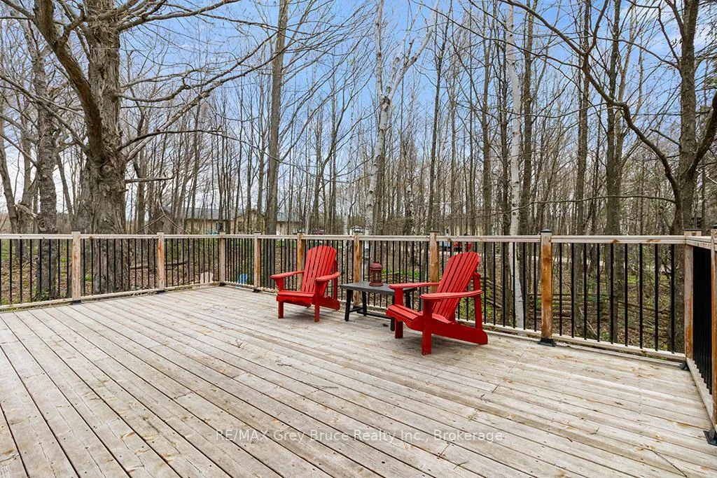 Photo 10 of 46 Maple Golf Crescent, Northern Bruce Peninsula — HOMEH